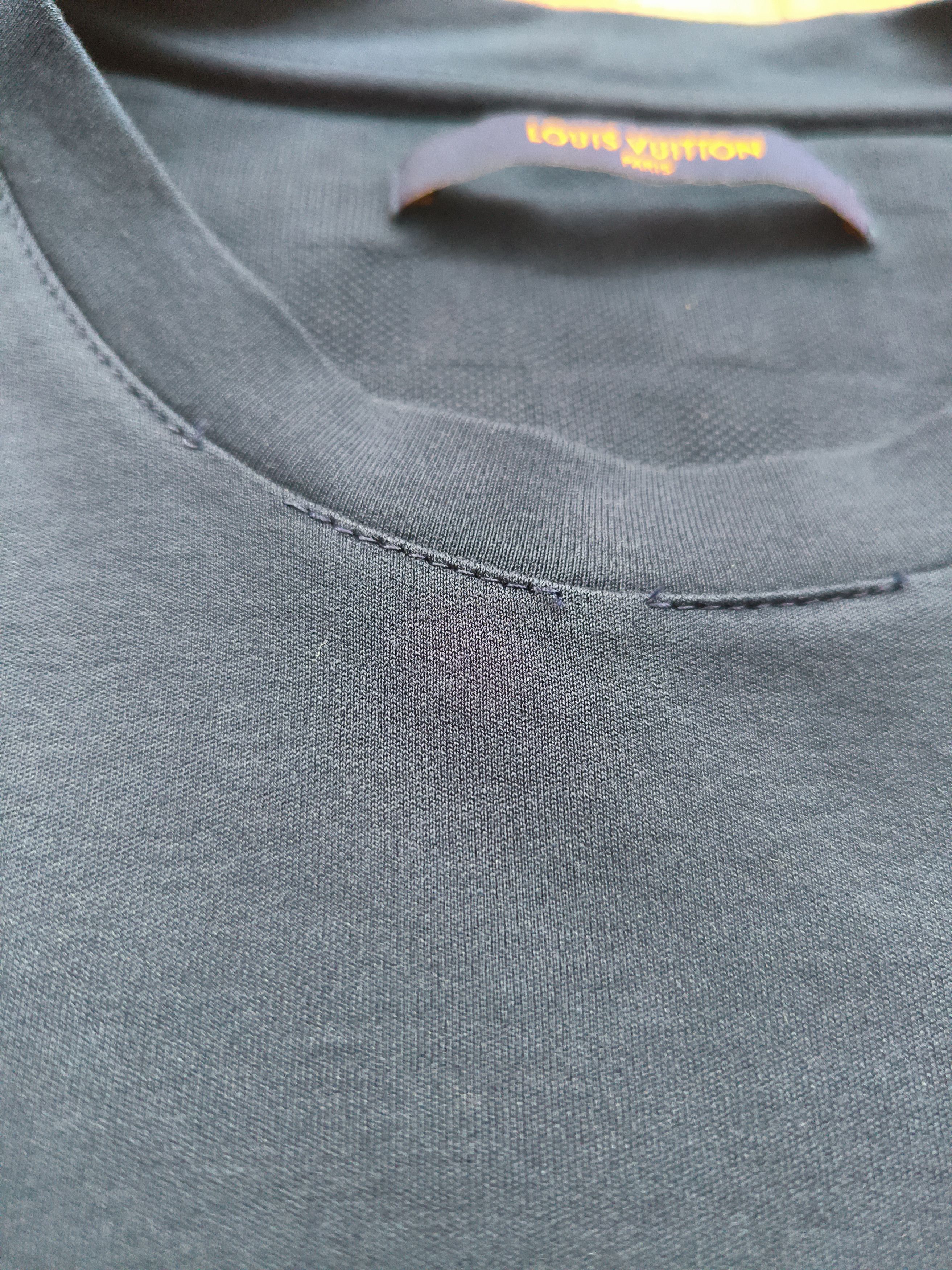 Louis Vuitton LV Navy Pocket Tee, XS, very good condition Size US XS / EU 42 / 0 - 3 Thumbnail