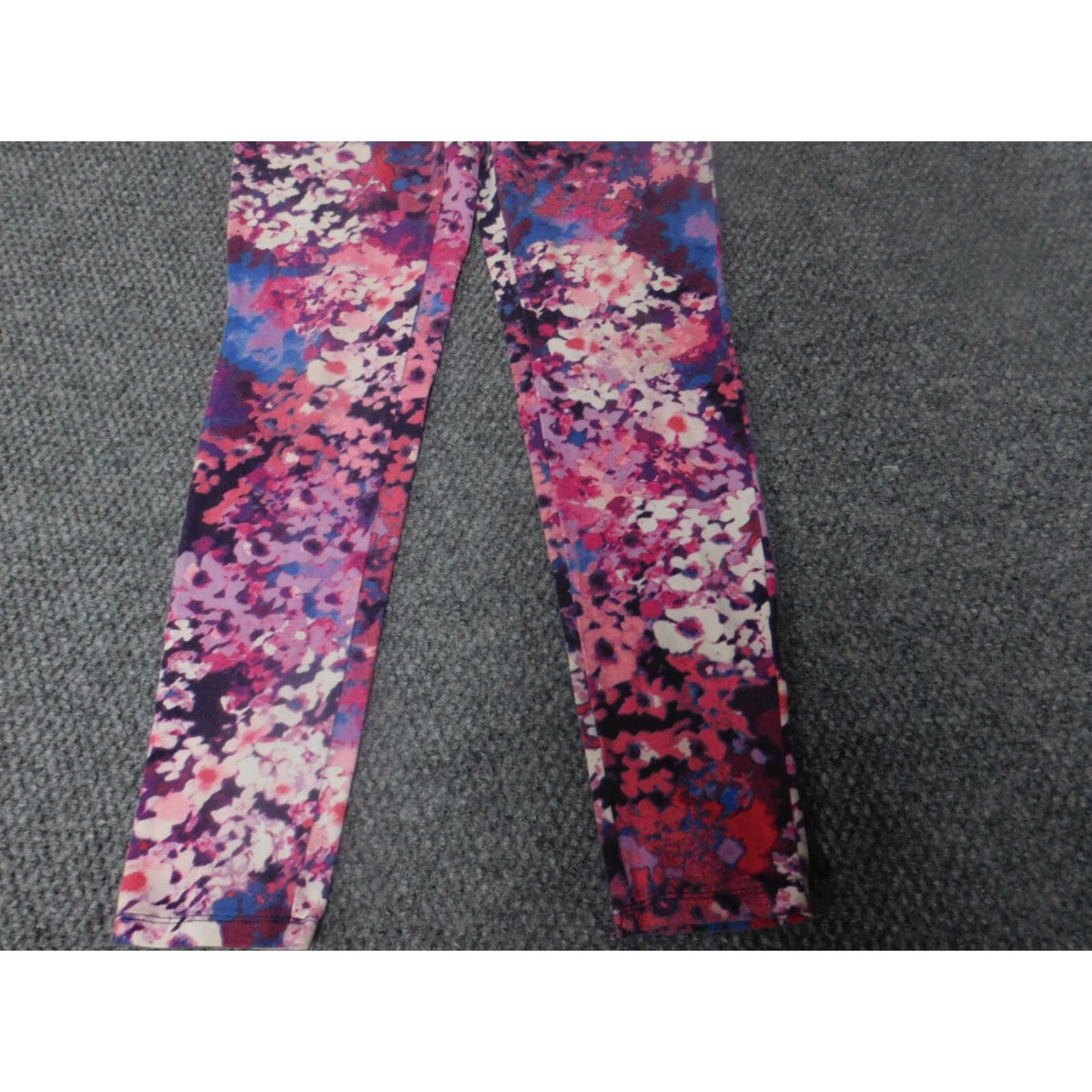 Express Express Womens Leggings Small Pink Pull On Camouflage Active Stretch Jegging Straight Inseam 24 in Size 28" / US 6 / IT 42 - 6 Thumbnail
