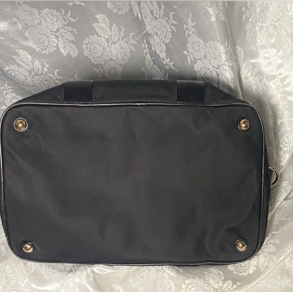Michael Kors Michael Kors Black Nylon Satchel Tote Bag Gold Hardware Size ONE SIZE - 4 Thumbnail