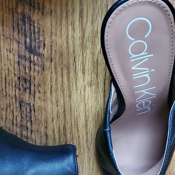 Calvin Klein Calvin Klein Grecia Black Leather Sz. 10 Heeled Mules Shoes Size US 10 / IT 40 - 9 Thumbnail