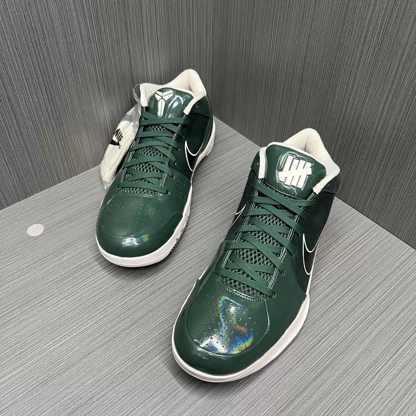 Nike UNDEFEATED x Nike Kobe 4 Protro Bucks K15 Size US 13 / EU 46 - 1 Thumbnail