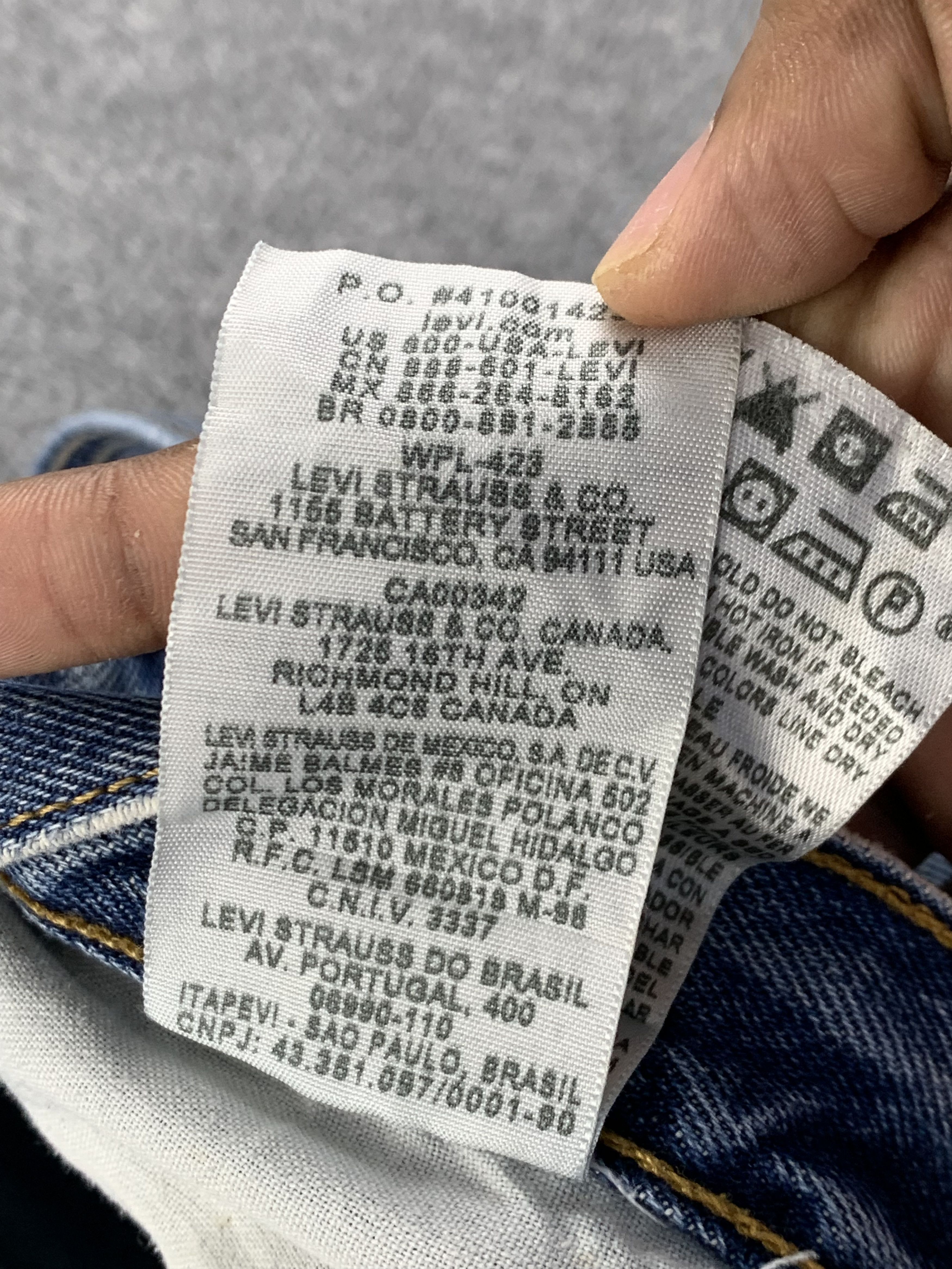 Levi's Vintage Levis 501 Faded Blue Jeans DP2203 Size US 36 / EU 52 - 9 Thumbnail