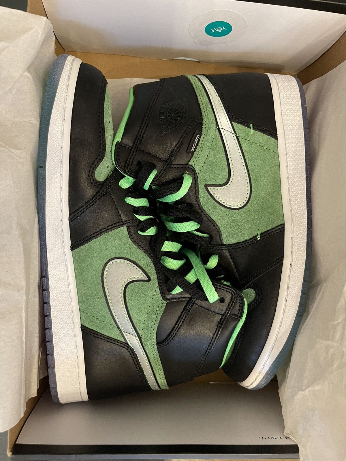 image of Jordan Nike Jordan 1 Retro High Zoom - Zen Green Shoes in Green/Black, Men's (Size 11)