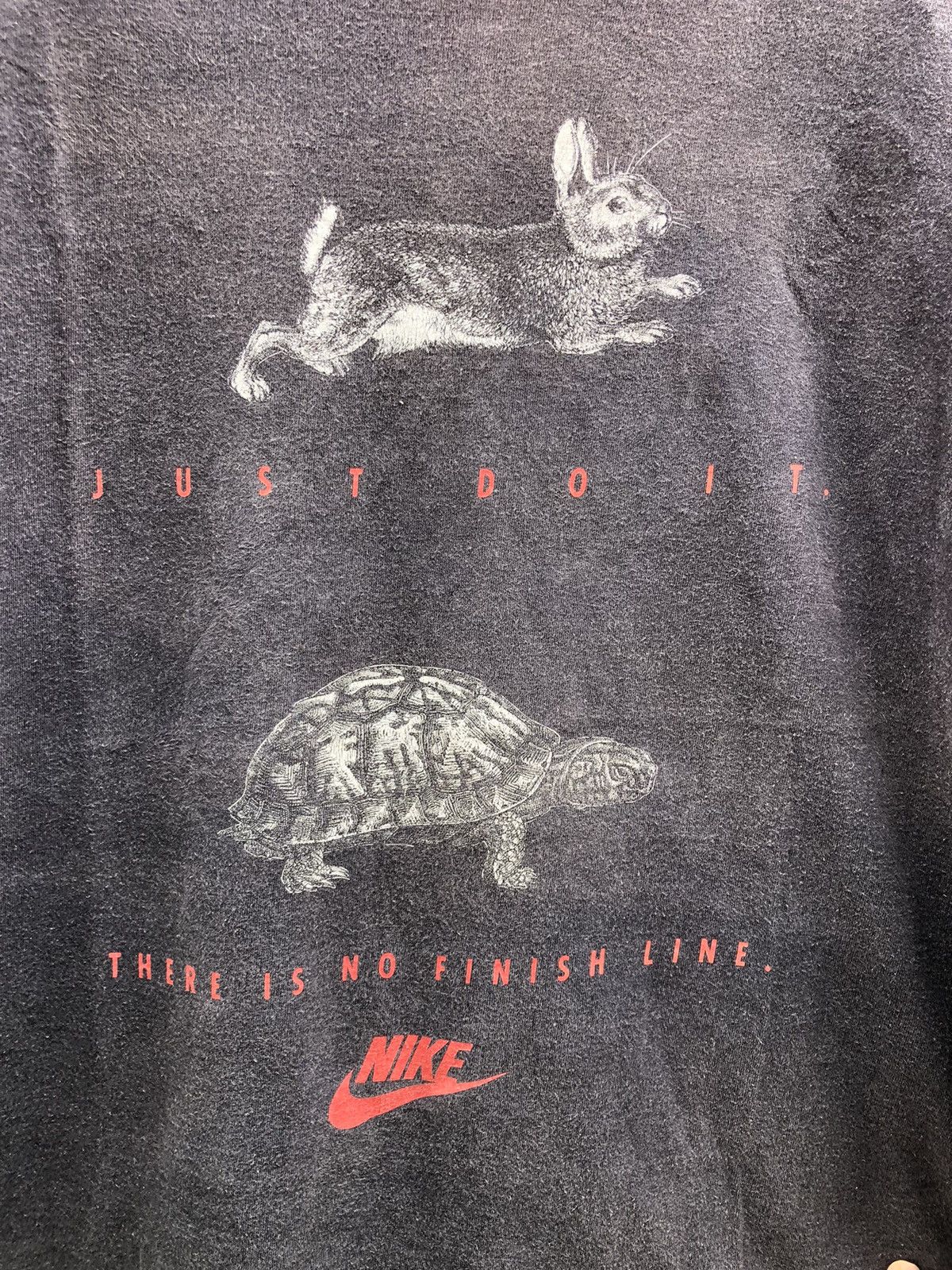 Nike Vintage 90's Nike Turtle & Rabbits Story Tshirt Size US L / EU 52-54 / 3 - 7 Thumbnail