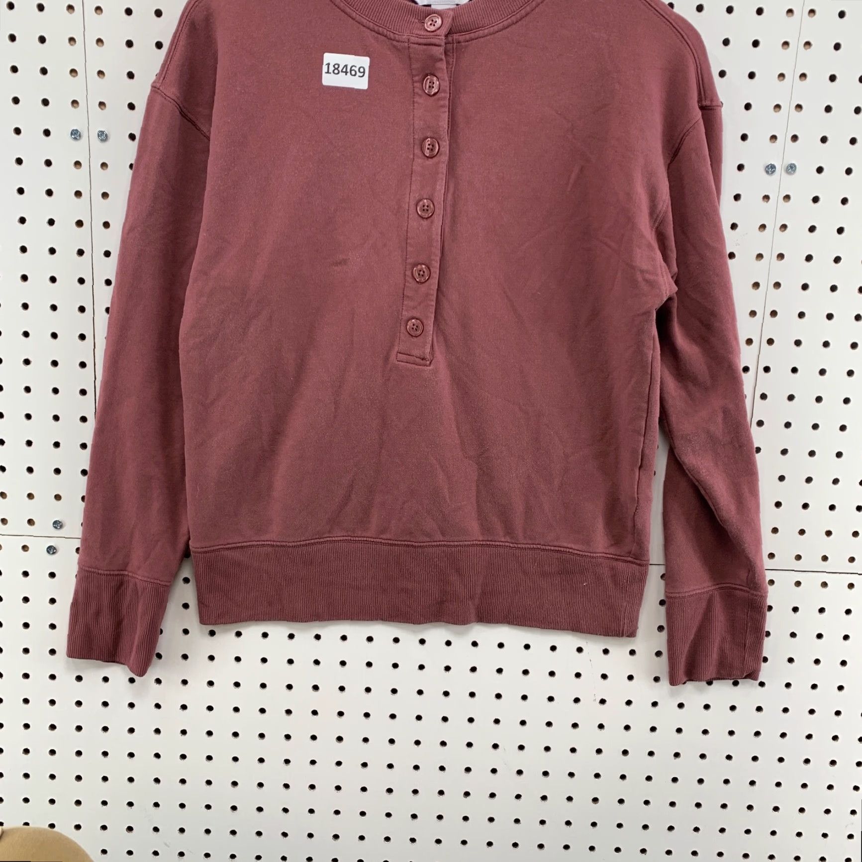 Athleta VINTAGE Athleta Sweatshirt Shirt Womens 2XS Red Long Sleeve Henley Pullover Button 19X24 Womens Size XXS / US 00 / IT 34 - 7 Thumbnail