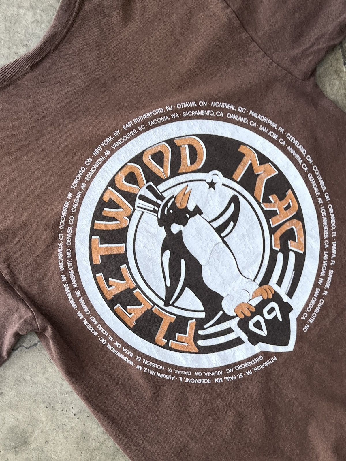 Band Tees Vintage 2009 Fleetwood Mac Unleashed Tour Tee Medium Size US M / EU 48-50 / 2 - 4 Thumbnail