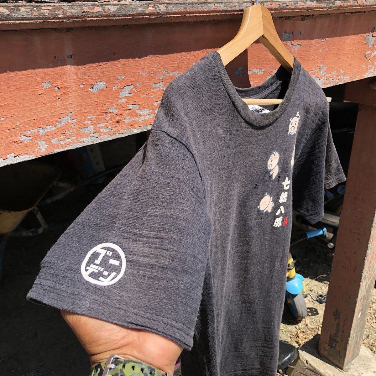 Japanese Brand 🔥steals🔥Japanese Brand Distressed Pig Tshirt Size US M / EU 48-50 / 2 - 9 Thumbnail