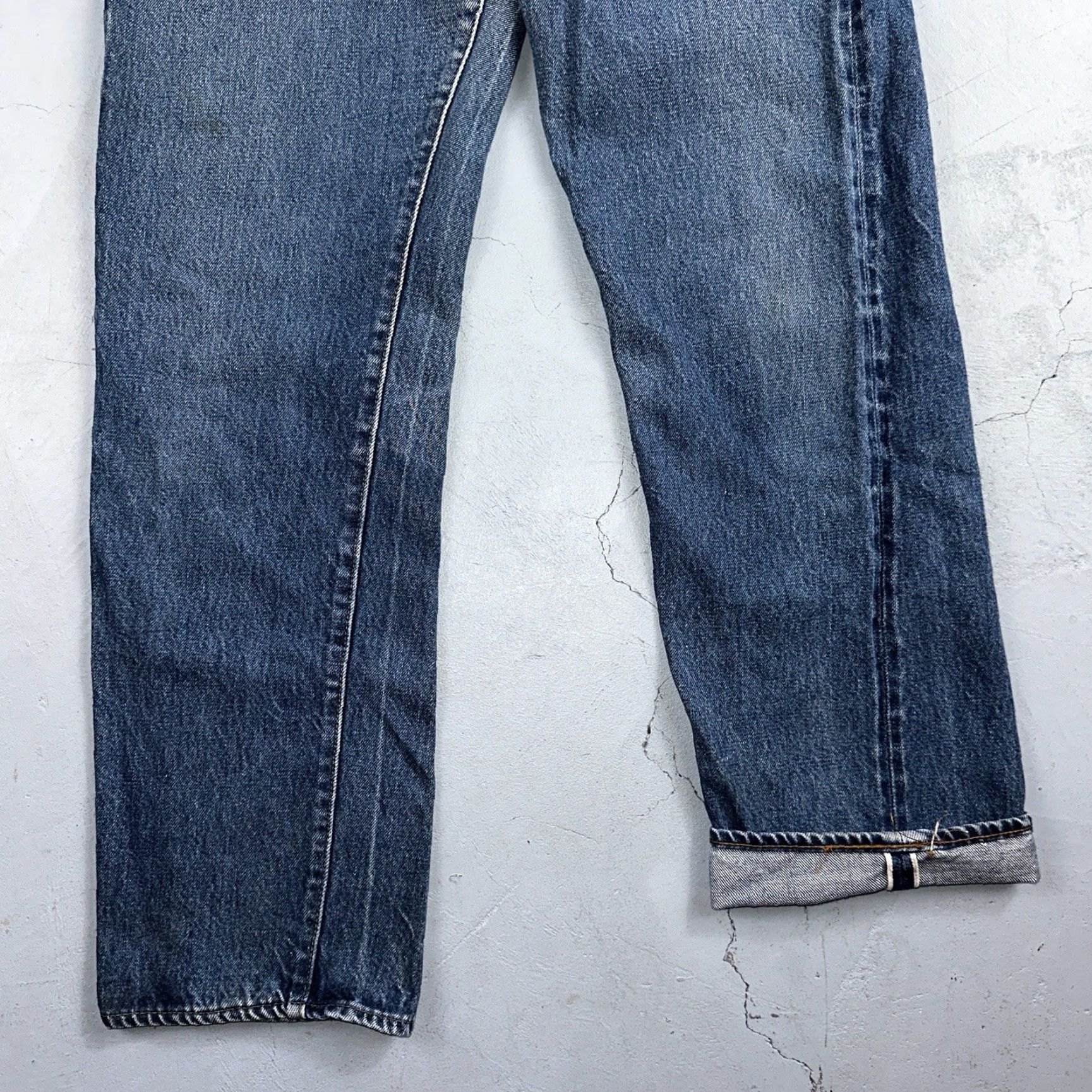 Levi's Vintage Levi's 501 XX Jeans Men 32x32 Mid Rise Light Wash 80s Redline Selvedge Durable Straight Classic Denim Size US 32 / EU 48 - 3 Thumbnail