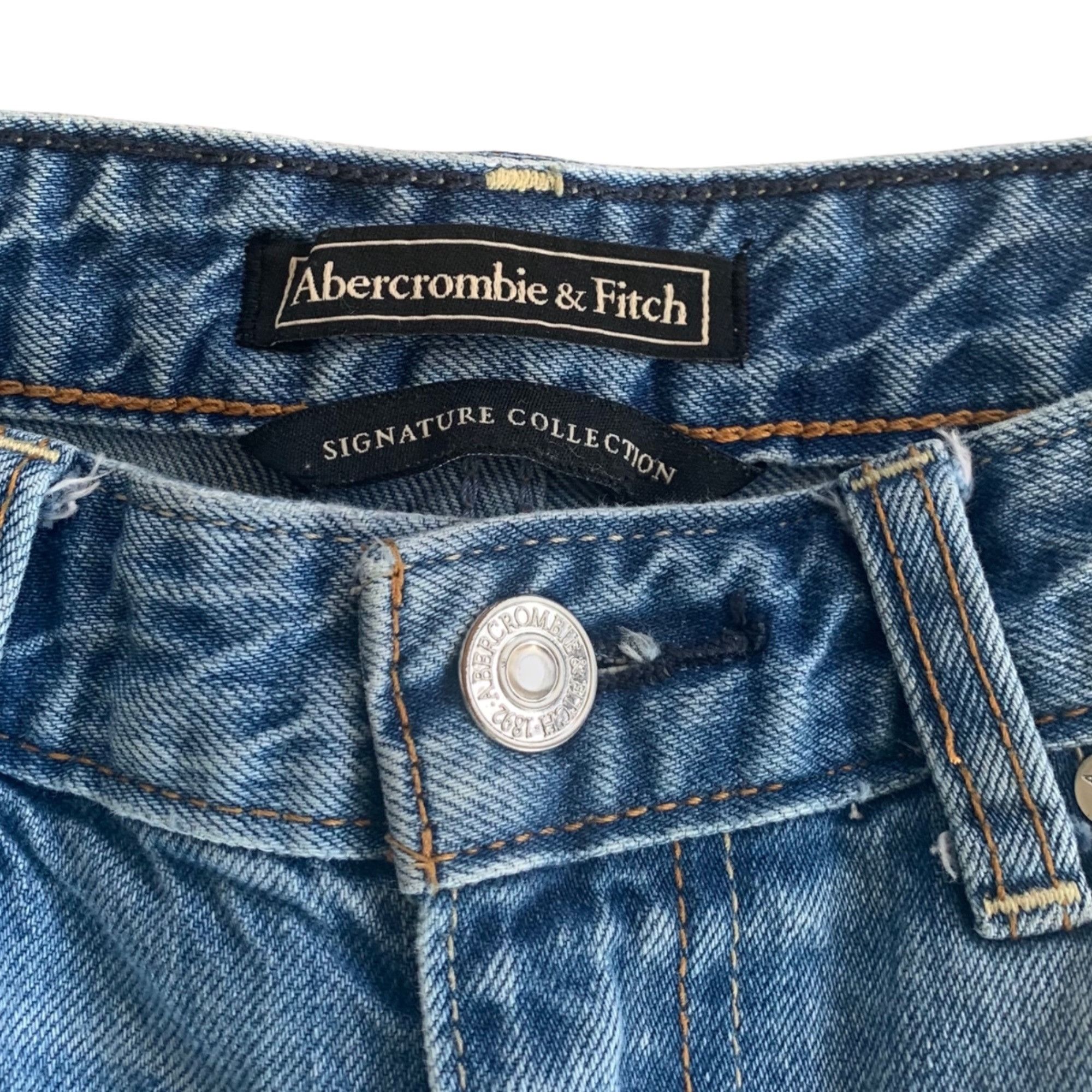 Abercrombie & Fitch Abercrombie & Fitch Medium Wash Denim Raw Hem Distressed Cap Size 25" / US 0 / IT 36 - 6 Thumbnail