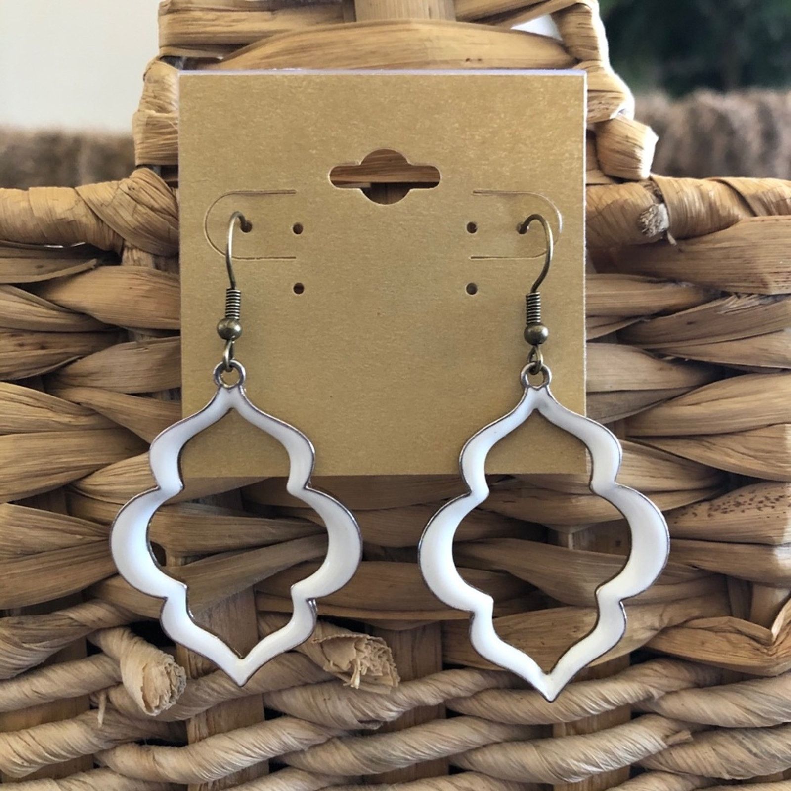 Vintage Vintage cream enamel open disc earrings Size ONE SIZE - 1 Thumbnail