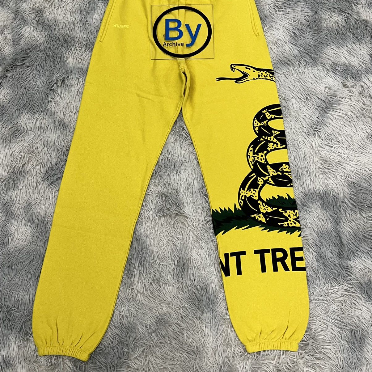 Vetements Vetements SS19 Gadsden Flag Print Sweatpants Size US 30 / EU 46 - 4 Thumbnail
