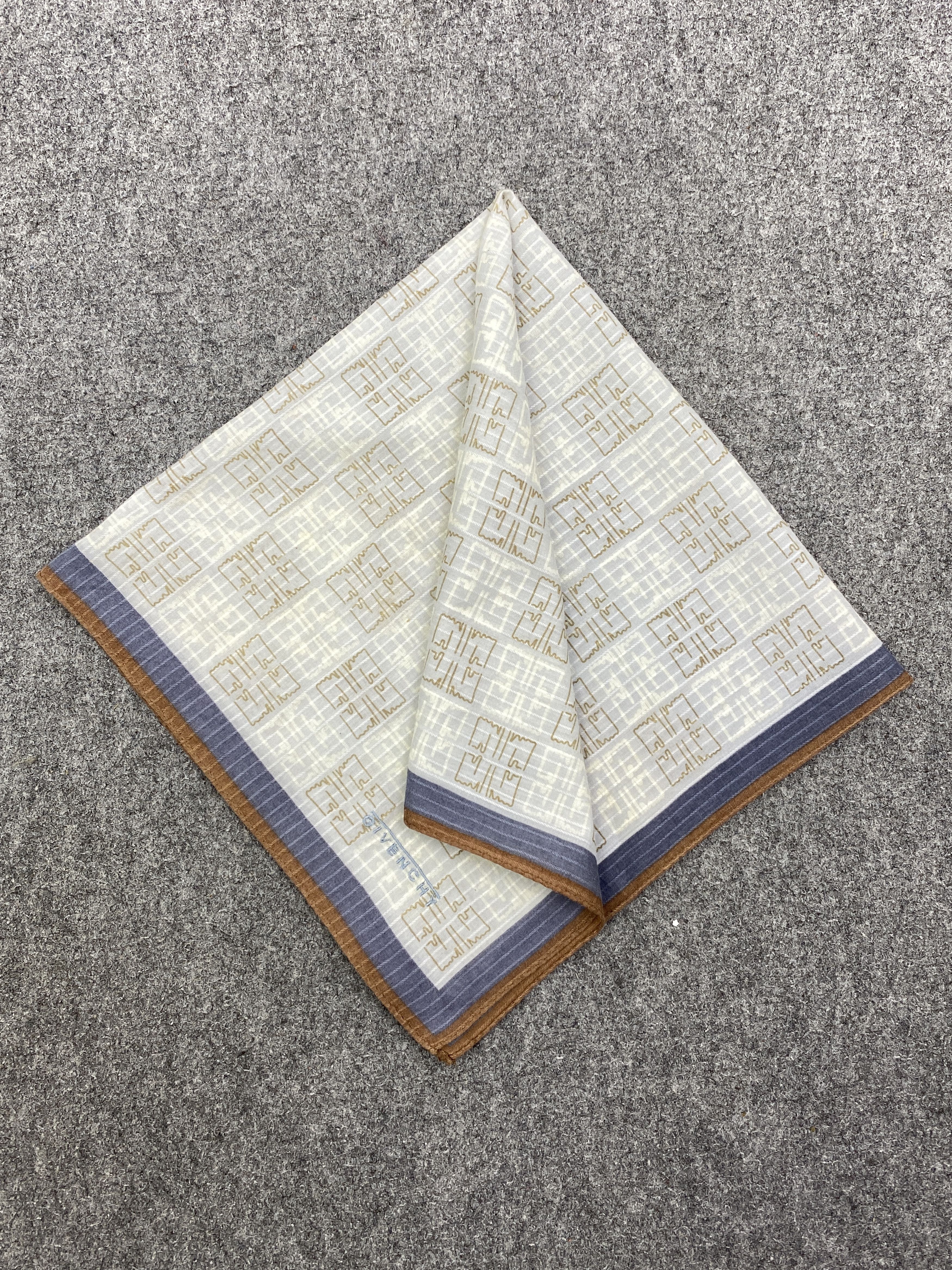 Givenchy Givenchy Handkerchief / Neckerchief / Bandana HKC1009 Size ONE SIZE - 3 Thumbnail