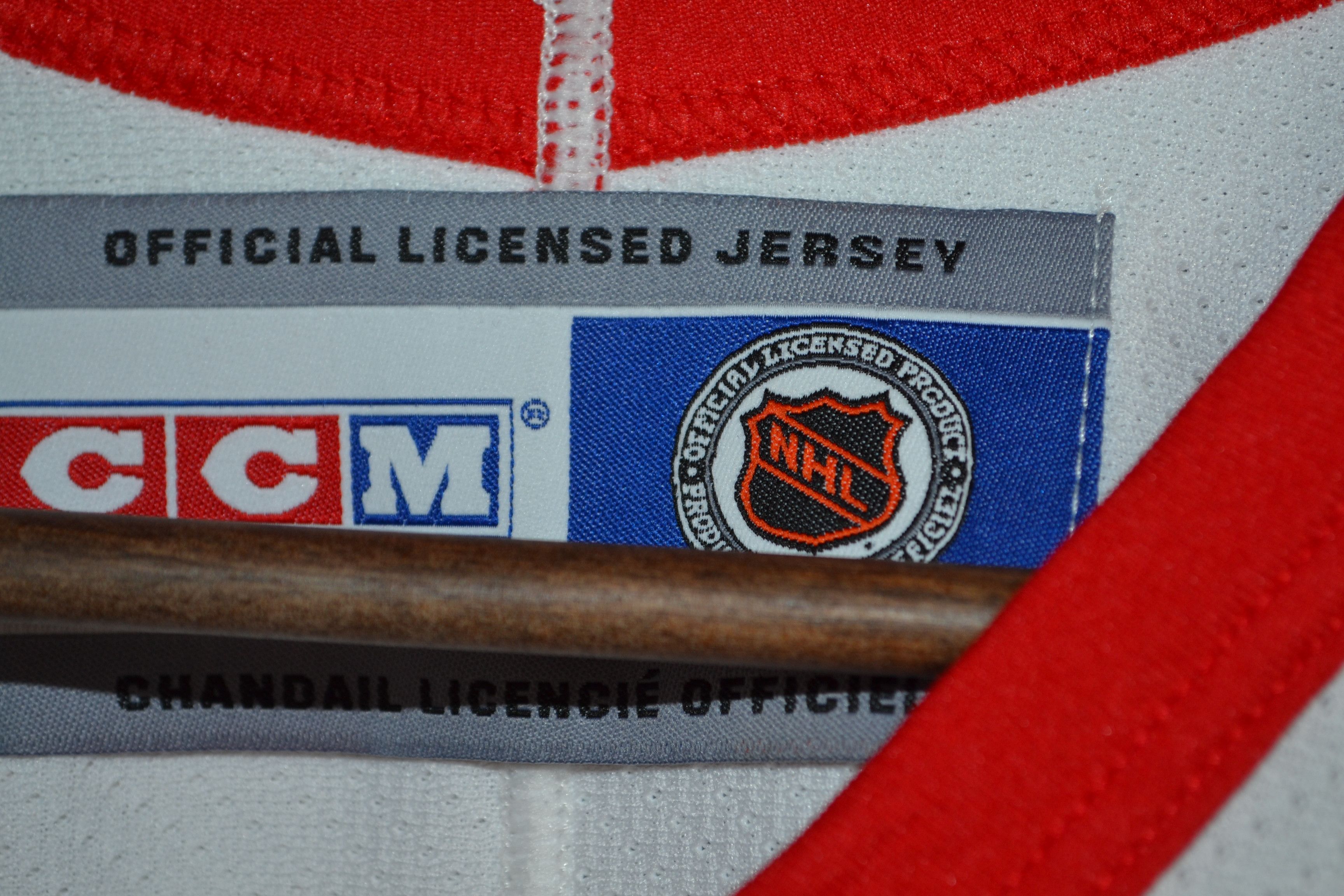 Ccm Detroit Red Wings Zetterberg 40 Vintage CCM Jersey Canada L Size US L / EU 52-54 / 3 - 5 Thumbnail