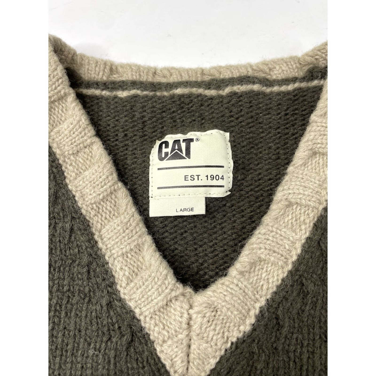 Vintage CATERPILLAR CAT Mens Vest Knit Green Size L Large Workwear Pullover Y2K Knit Sweater Vest Mens Green CATERPILLAR CAT VEST Knit Green Y2K Size L Size US L / EU 52-54 / 3 - 4 Thumbnail