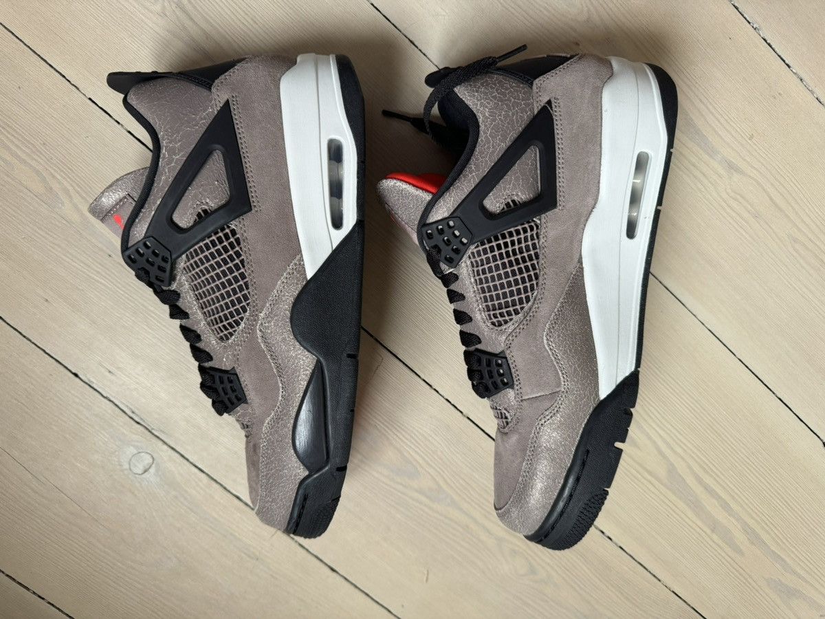 Nike Jordan 4 retro taupe Haze Size US 10 / EU 43 - 10 Thumbnail