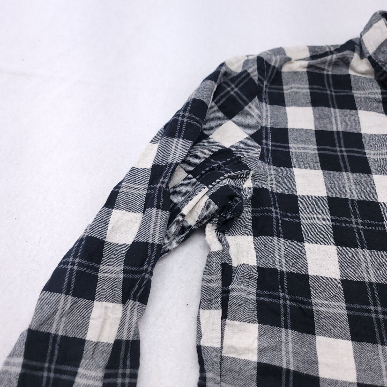 Old Navy Old Navy Buffalo Check Flannel Shirt Men Size Medium M Black Size US M / EU 48-50 / 2 - 4 Thumbnail