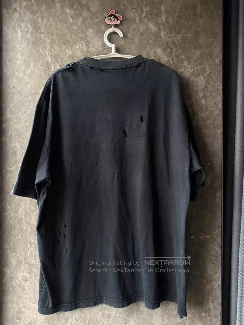 Balenciaga Balenciaga Double B Cracked Washed Short Sleeve Size US L / EU 52-54 / 3 - 3 Thumbnail