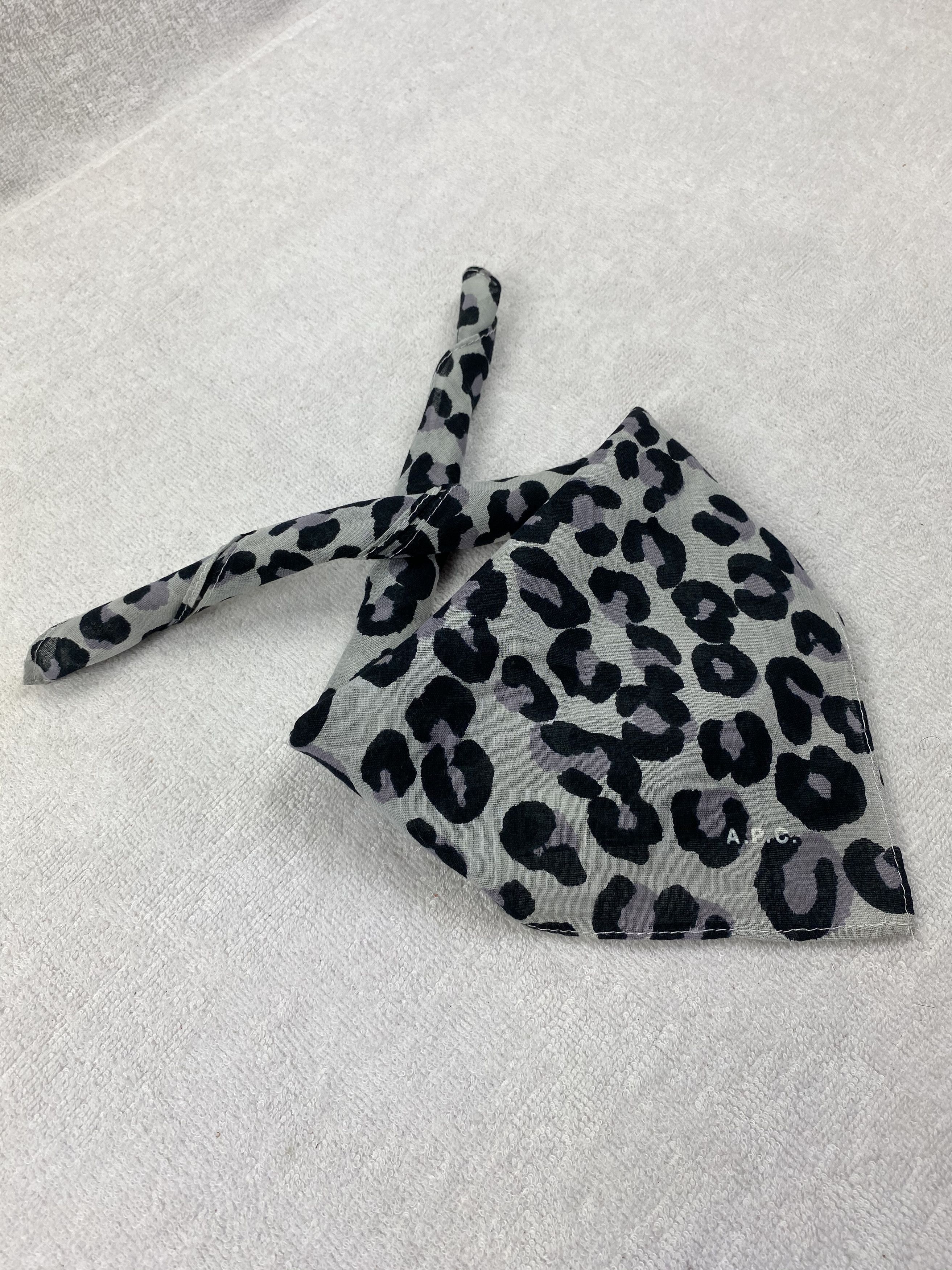A.P.C. A.P.C Handkerchief / Bandana / Neckerchief Size ONE SIZE - 2 Thumbnail