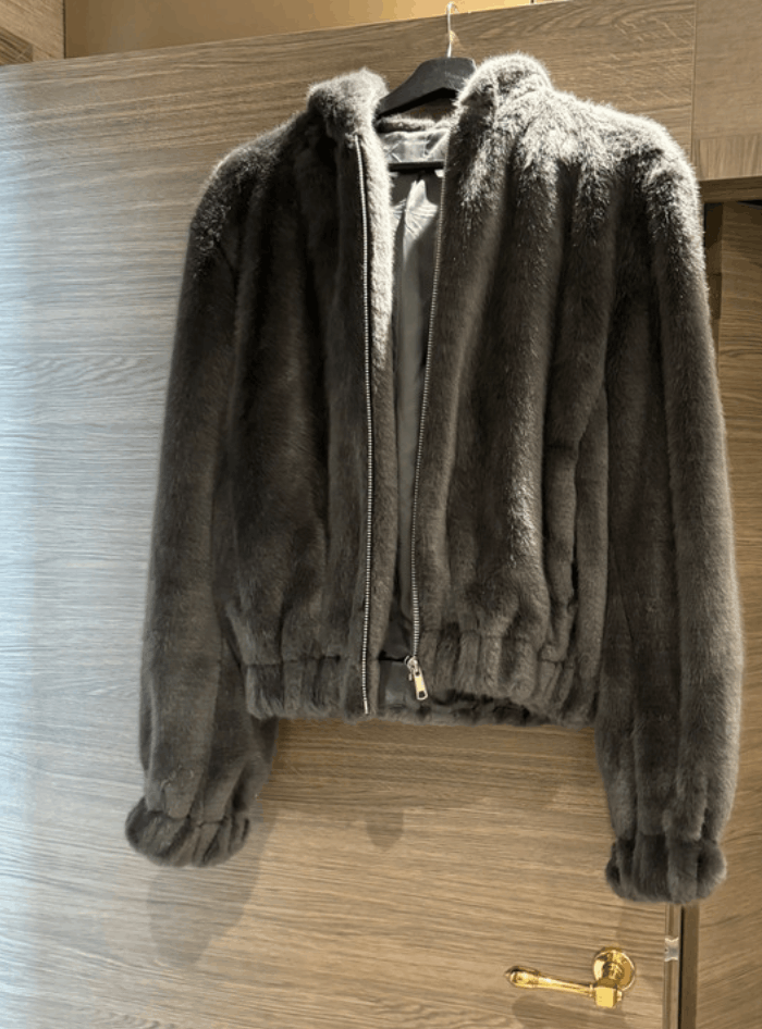 Helmut Lang Helmut Lang Coat Jacket Grey Fur Faux Bomber Blazer EX0210 Size M / US 6-8 / IT 42-44 - 1 Thumbnail
