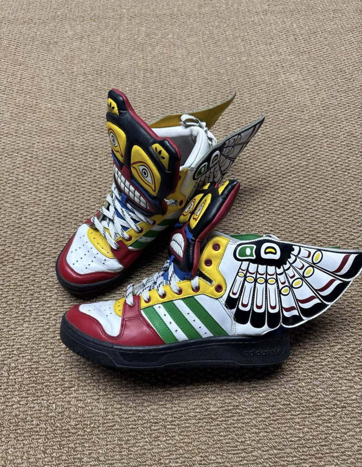Adidas Adidas Jeremy Scott Wings Indian Mask Q23171 K37 Size US 8 / EU 41 - 3 Thumbnail