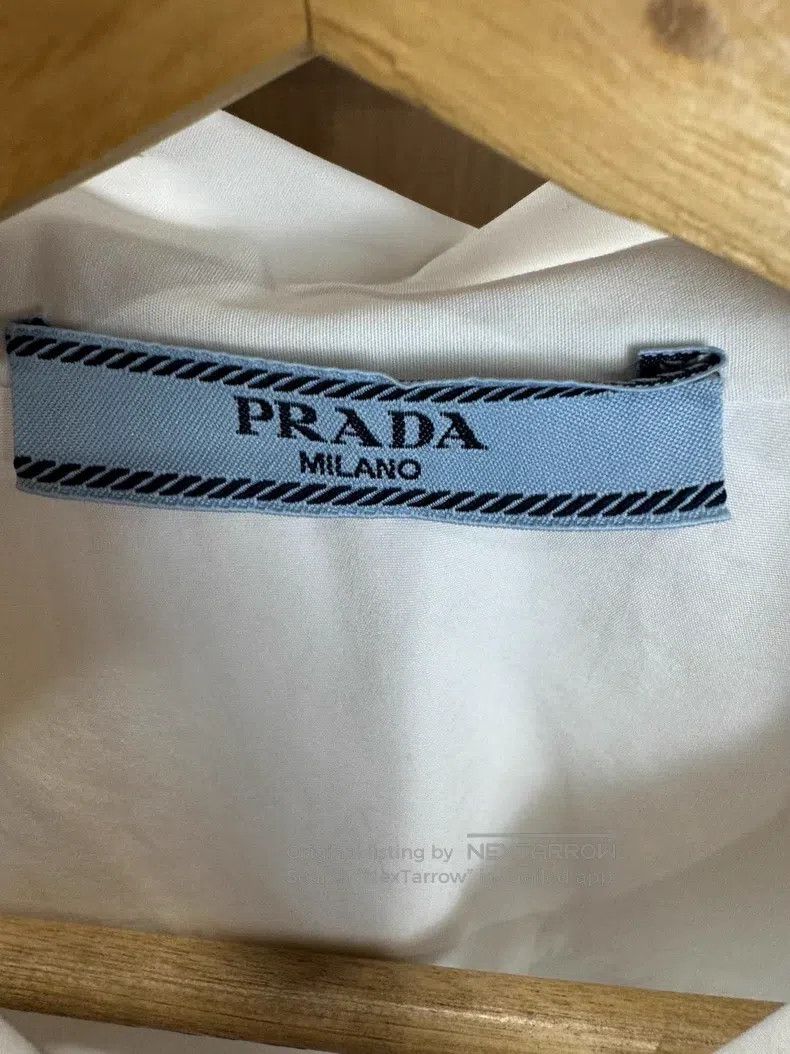 Prada Prada White triangle logo short-sleeved shirt Size XS / US 0-2 / IT 36-38 - 3 Thumbnail