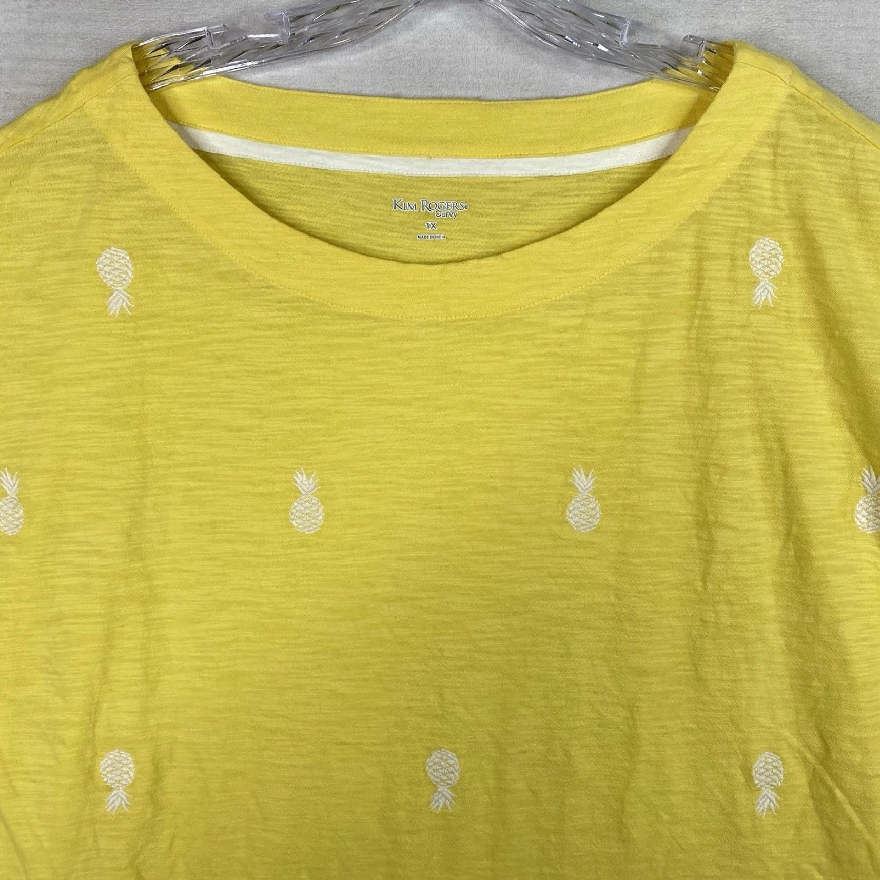 Vintage KIM ROGERS T-Shirt Womens 1X Yellow Pineapples Short Sleeve Collared Split Neck Casual Beach Holiday Shirt Size XL / US 12-14 / IT 48-50 - 2 Thumbnail
