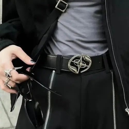 VIBE Y2K 2000s chrome emblem PU Leather belt Size ONE SIZE - 4 Thumbnail