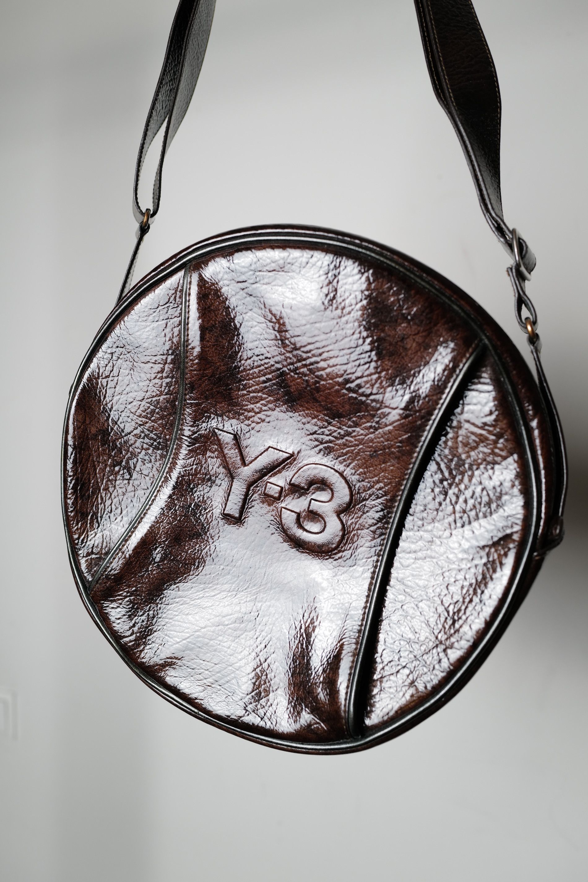Y-3 Y-3 ROUND LEATHER BAG RARE Size ONE SIZE - 5 Thumbnail