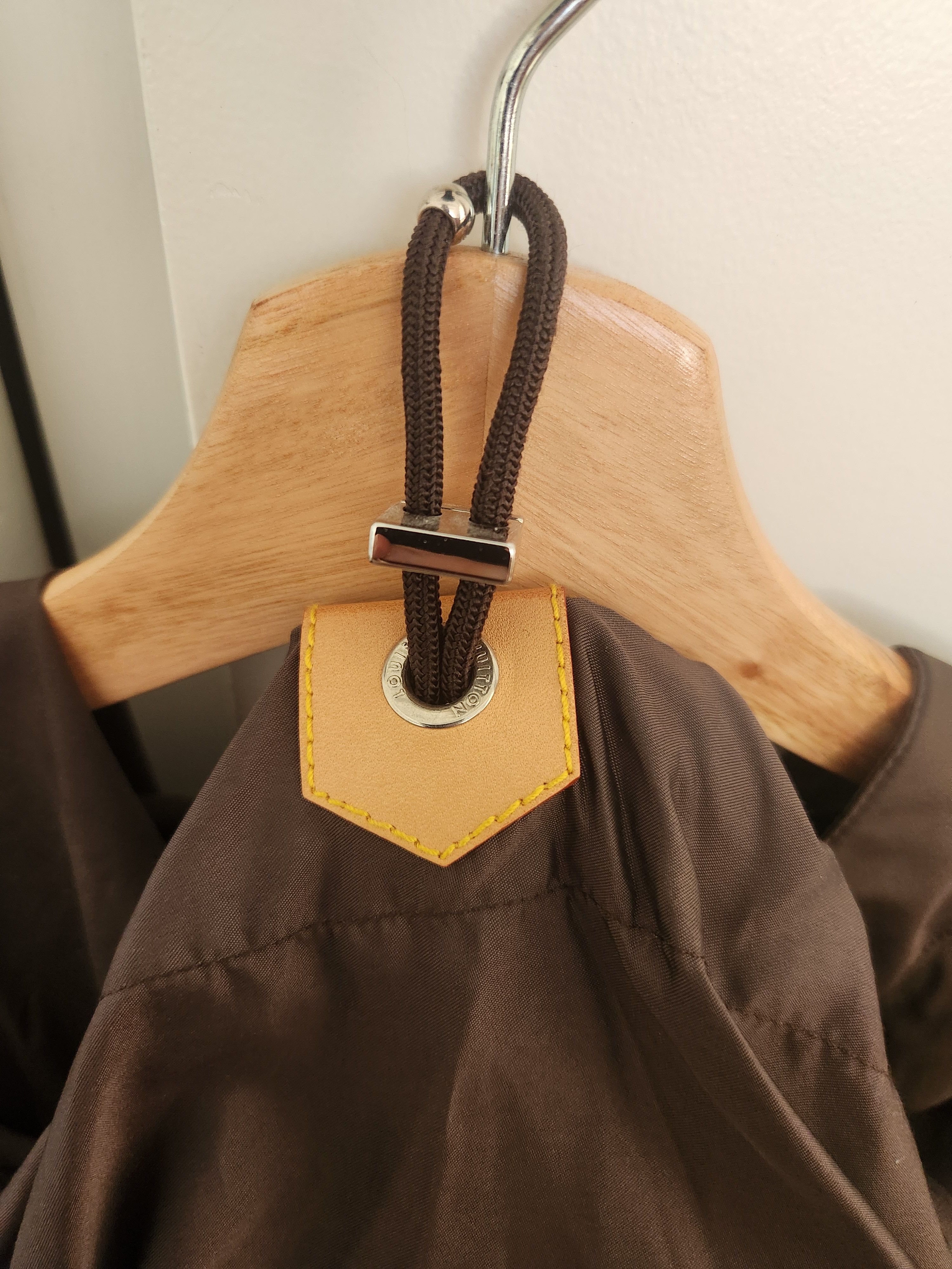 Louis Vuitton LV Light weight spray jacket light brown oversize fit Size US S / EU 44-46 / 1 - 15 Thumbnail