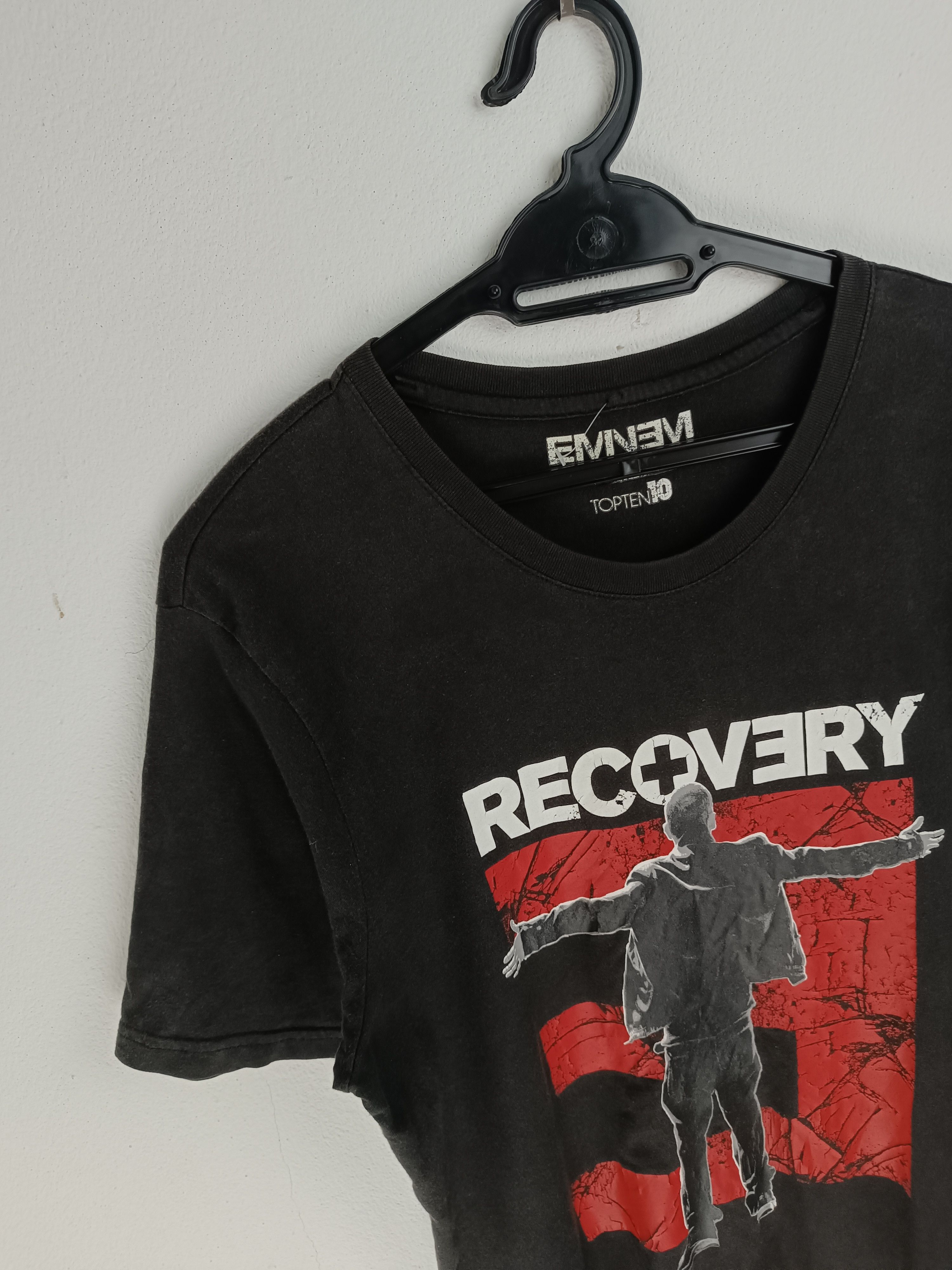 Eminem VINTAGE FADED EMINEM RECOVERY RAP TEES DRE SNOOP YE Size US M / EU 48-50 / 2 - 6 Thumbnail