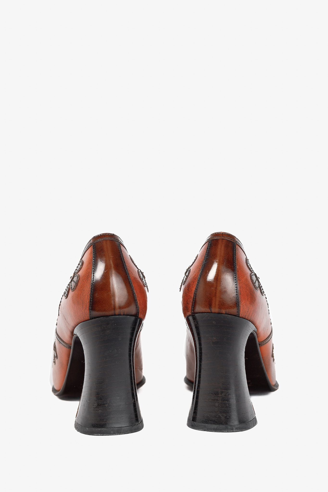 Prada Prada AW/96 Orange Leather Floral-Applique Pumps Size US 7.5 / IT 37.5 - 3 Thumbnail