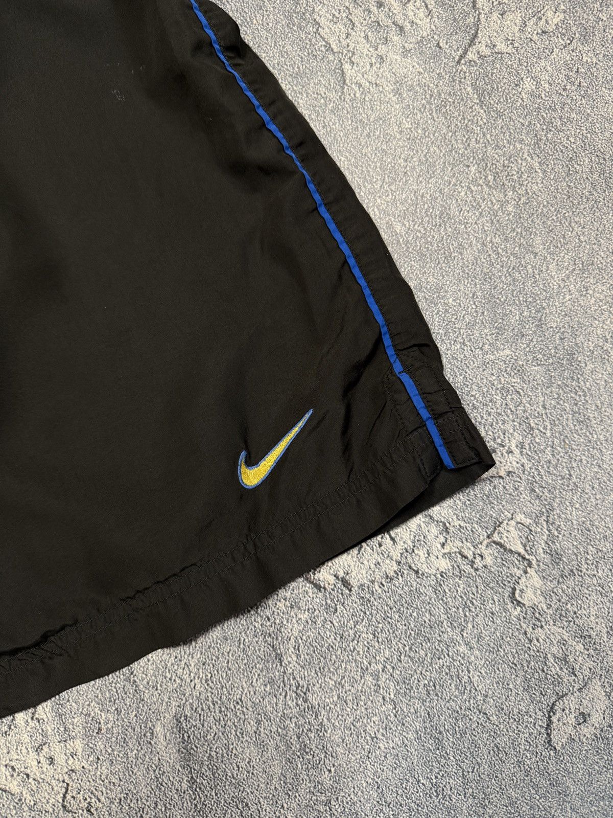 Nike Vintage Nike Inter Football Shorts Soccer Size US 32 / EU 48 - 3 Thumbnail
