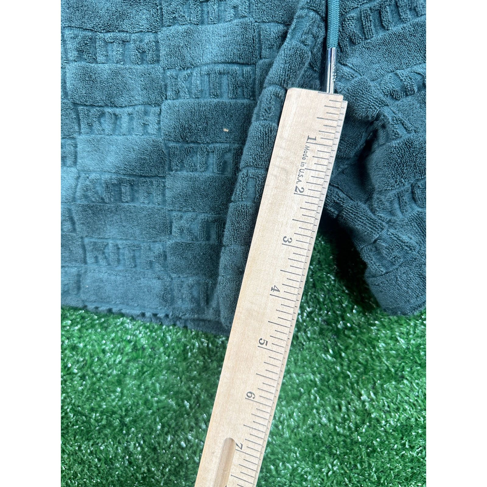 Kith Kith Graham Velour Forest Green Men's Shorts (USED) Size XL Size US 38 / EU 54 - 1 Thumbnail