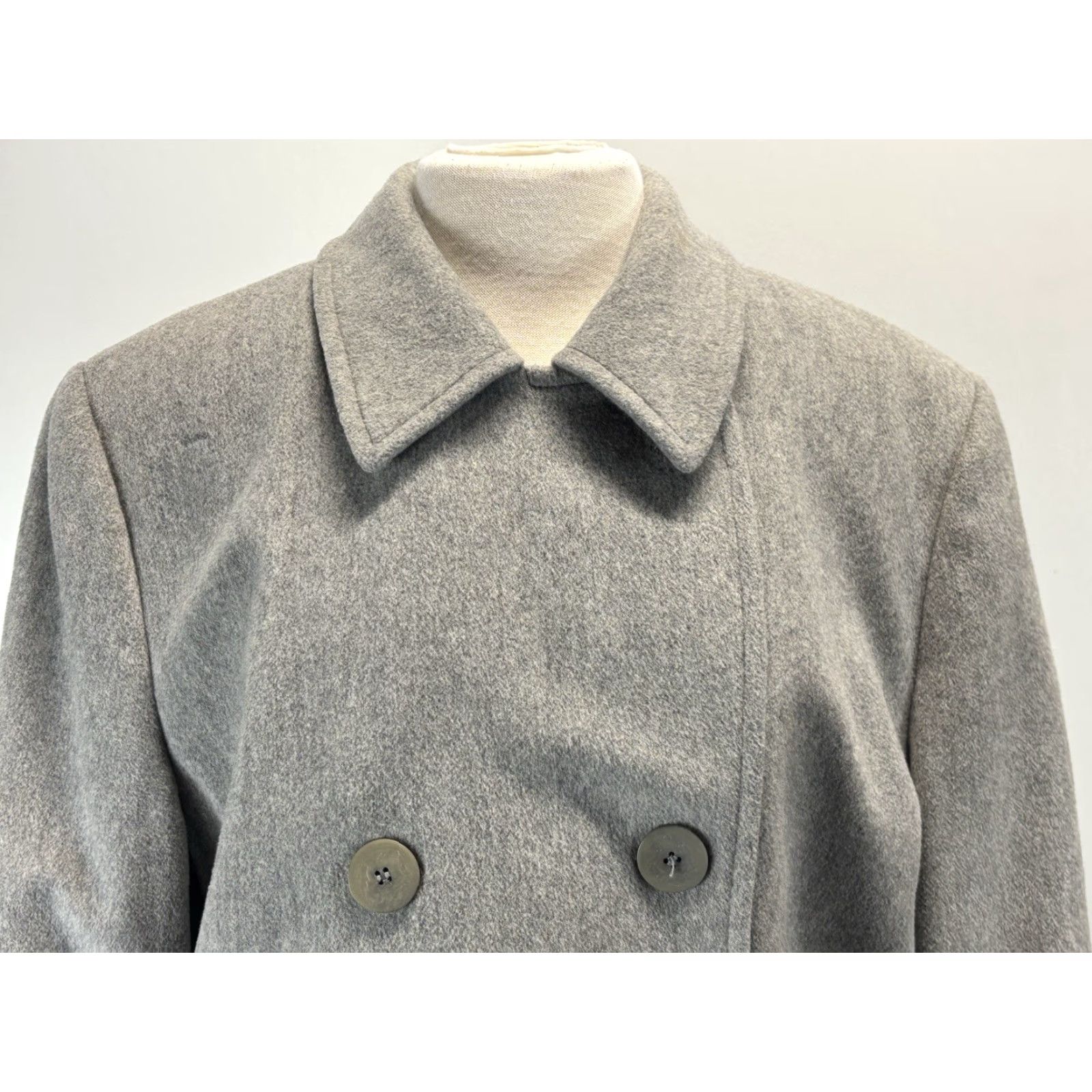 Vintage VINTAGE L.L. Bean Wool Pea Coat Plus Size 18 Women's Gray Lined Cashmere Business Casual Size XXL / US 16-18 / IT 52-54 - 7 Thumbnail