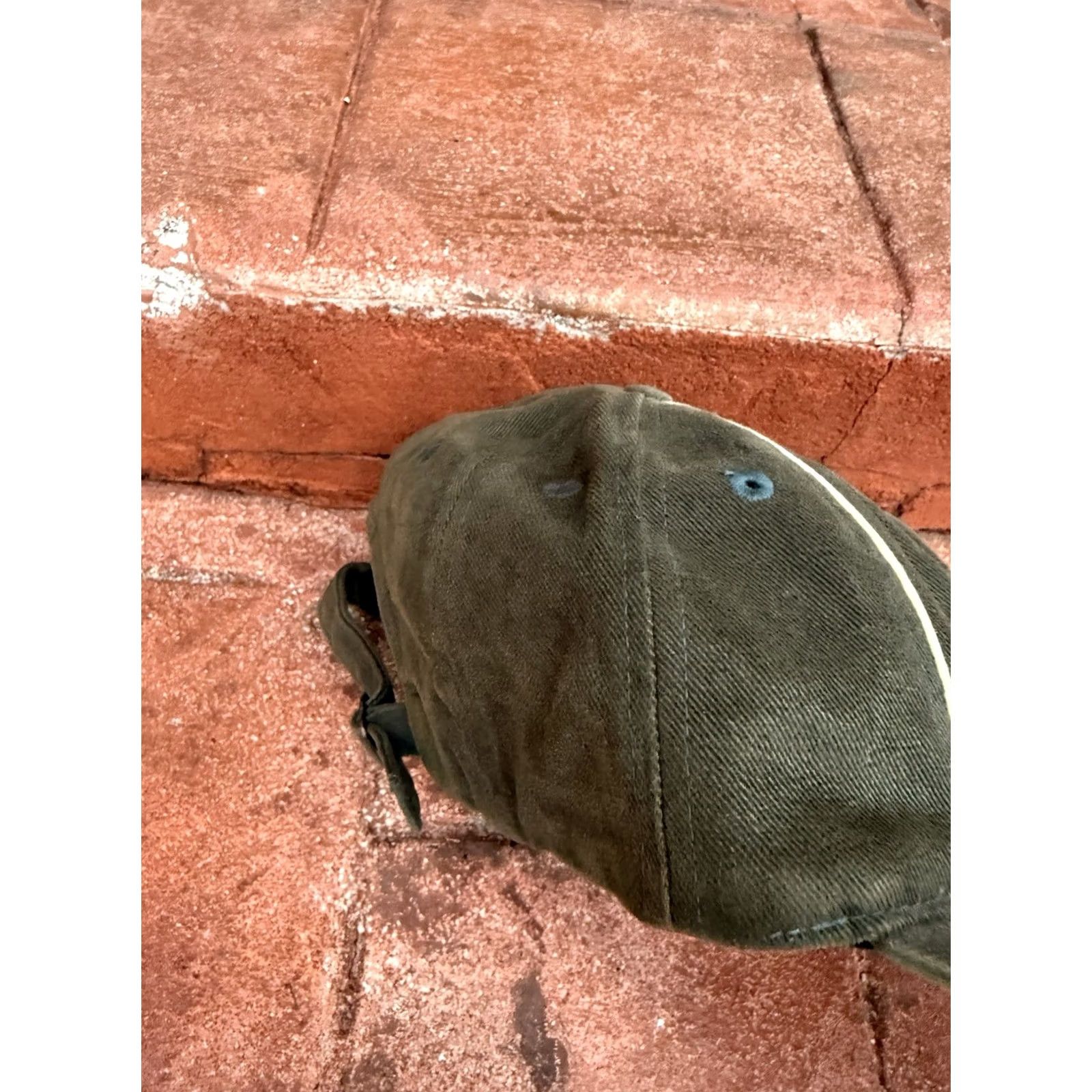 Nike VINTAGE Nike Embroidered Swoosh Logo Strap Back Hat Forest Green Baseball Cap Men One Size Green 90s Casual Adjustable Size ONE SIZE - 4 Thumbnail