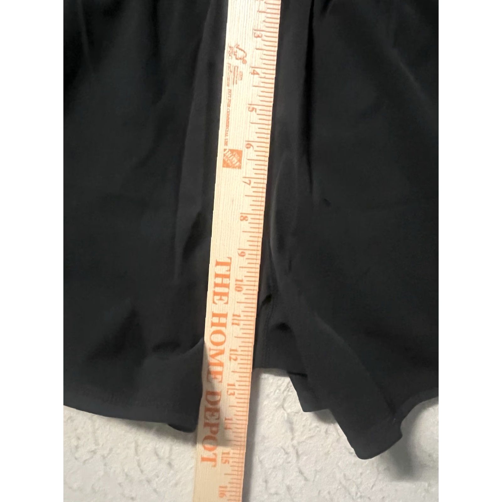 Nike **Nike Black XL Women's Athletic Shorts with Pink Lining** User: Nike Classic Fit Black XL Women's Athletic Shorts with Pink Lining Size 40" / US 18 - 4 Thumbnail