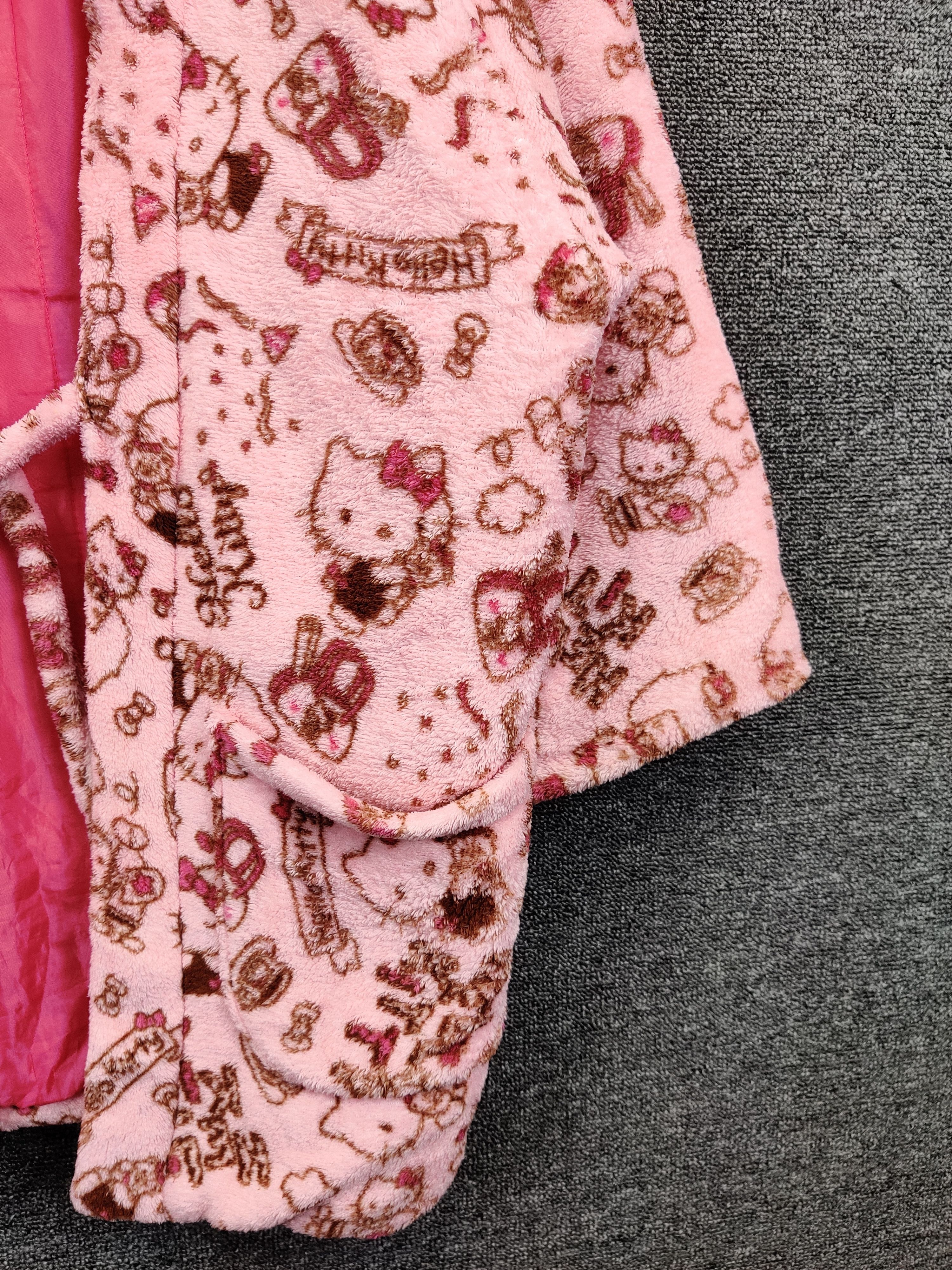 Anime Hello Kitty 40th Anniversary Fullprint Fleece Kimono Jacket Size US M / EU 48-50 / 2 - 3 Thumbnail