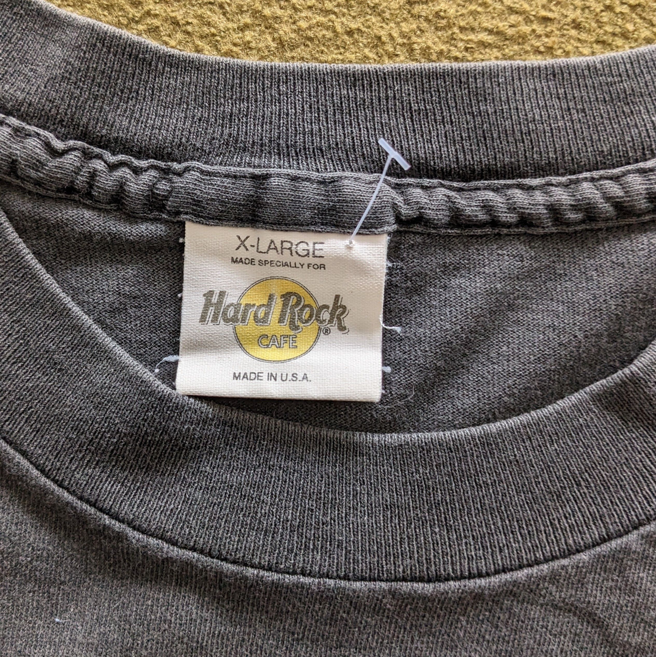 Vintage Vintage 90's HARD ROCK ATLANTA T-shirt Size US XL / EU 56 / 4 - 5 Thumbnail