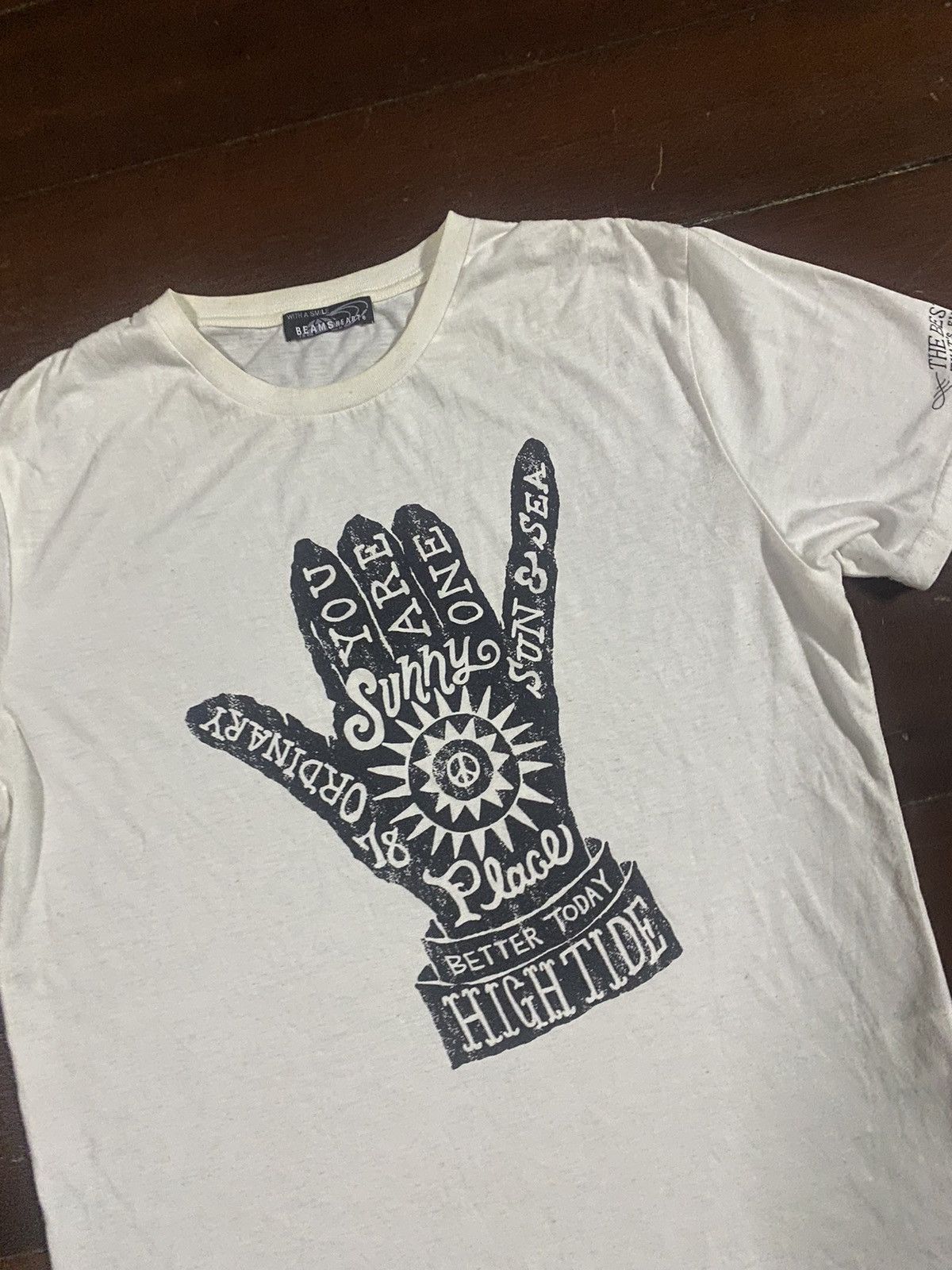 Rare Beams heart sunny place peaceful japanes brand Tee