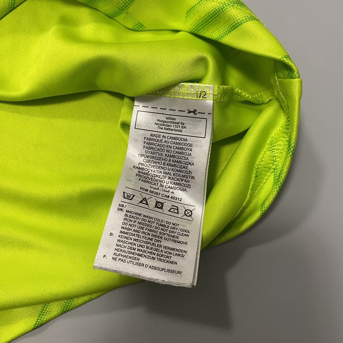 Adidas Manchester United 2022 Third Jersey Size M Adidas Shirt Size US M / EU 48-50 / 2 - 9 Thumbnail