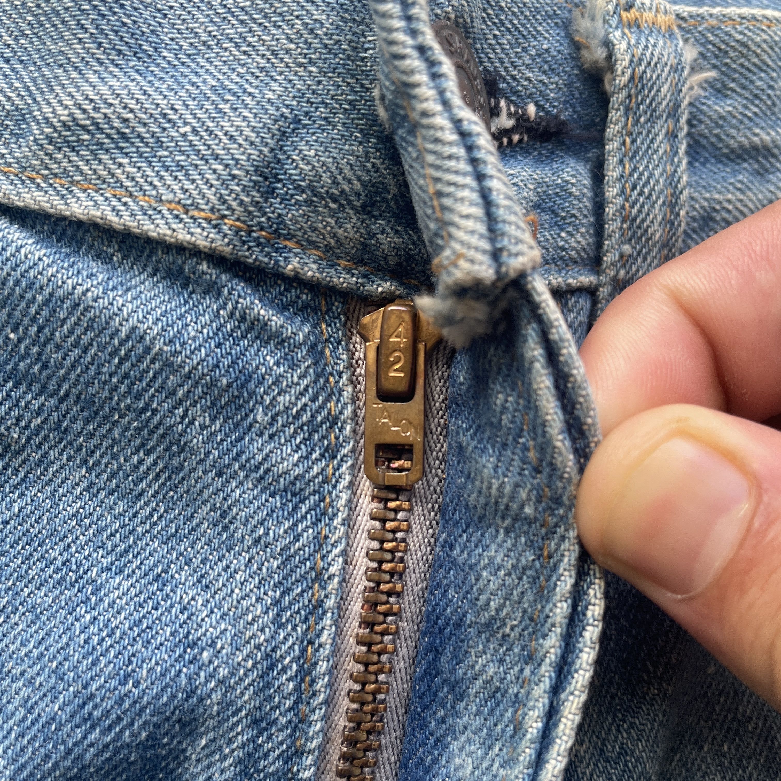 Levi's 80s Vintage Levi’s 517 Faded Bootcut Jeans Flare Denim Pants Size US 31 - 7 Thumbnail