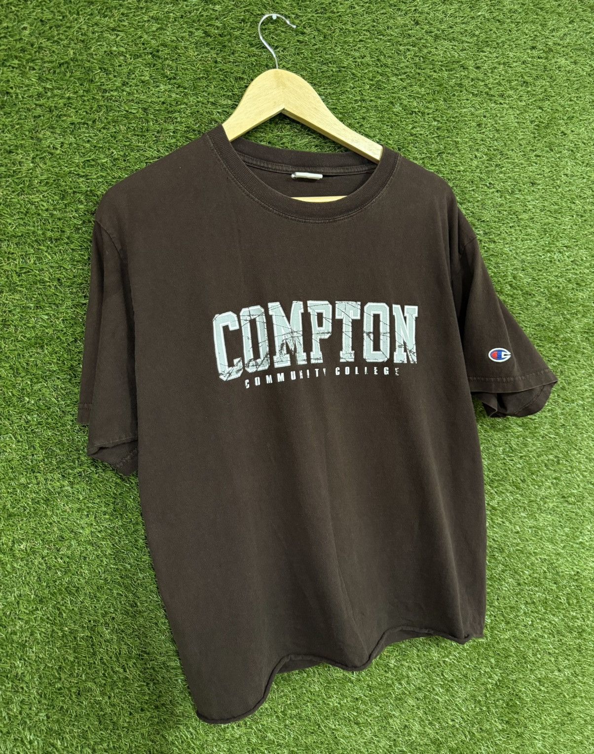 Champion RARE Vintage Champion Compton Community College Tee Size US M / EU 48-50 / 2 - 1 Thumbnail