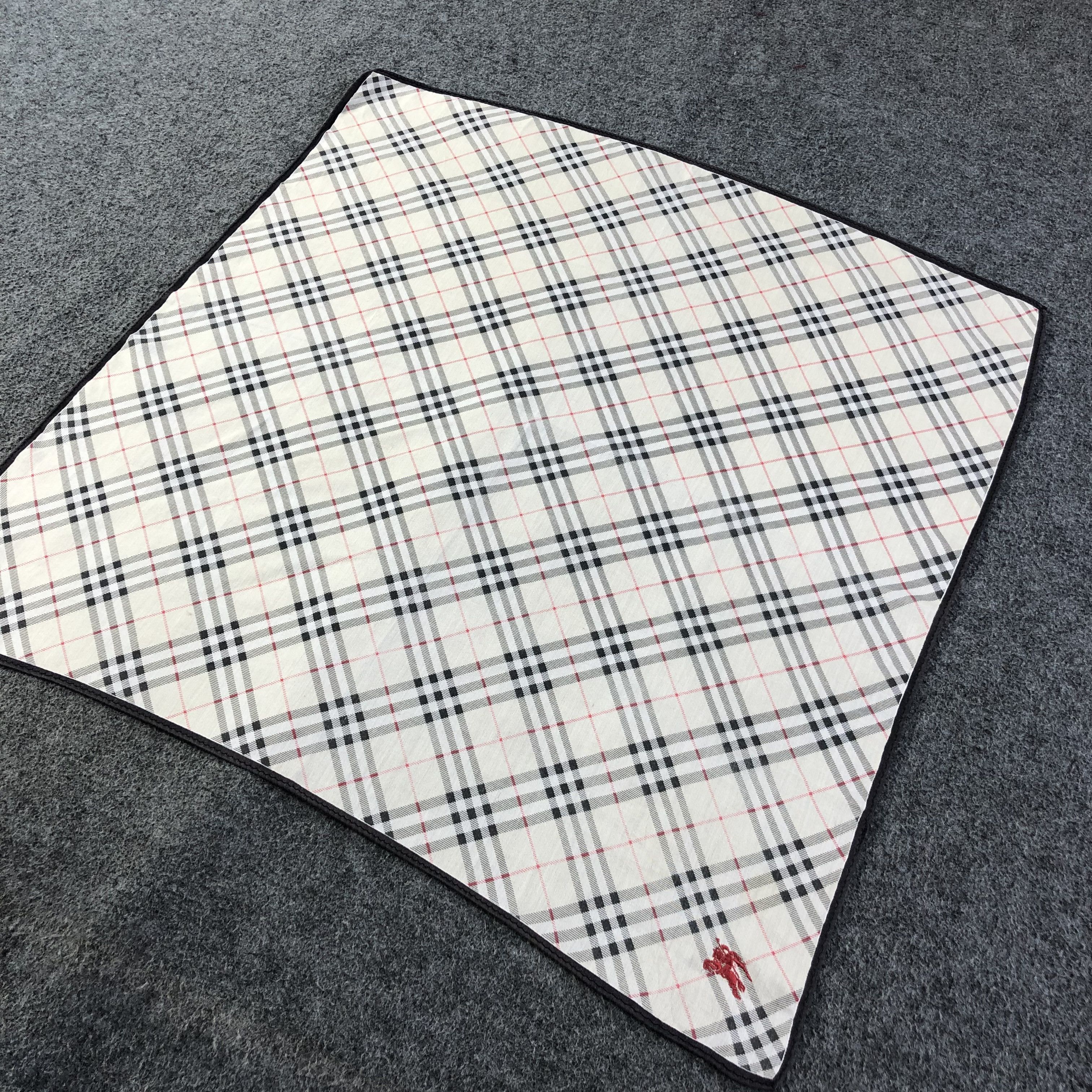 Burberry Burberry Nova Check Handkerchief Neckerchief Bandana H1445 Size ONE SIZE - 4 Thumbnail
