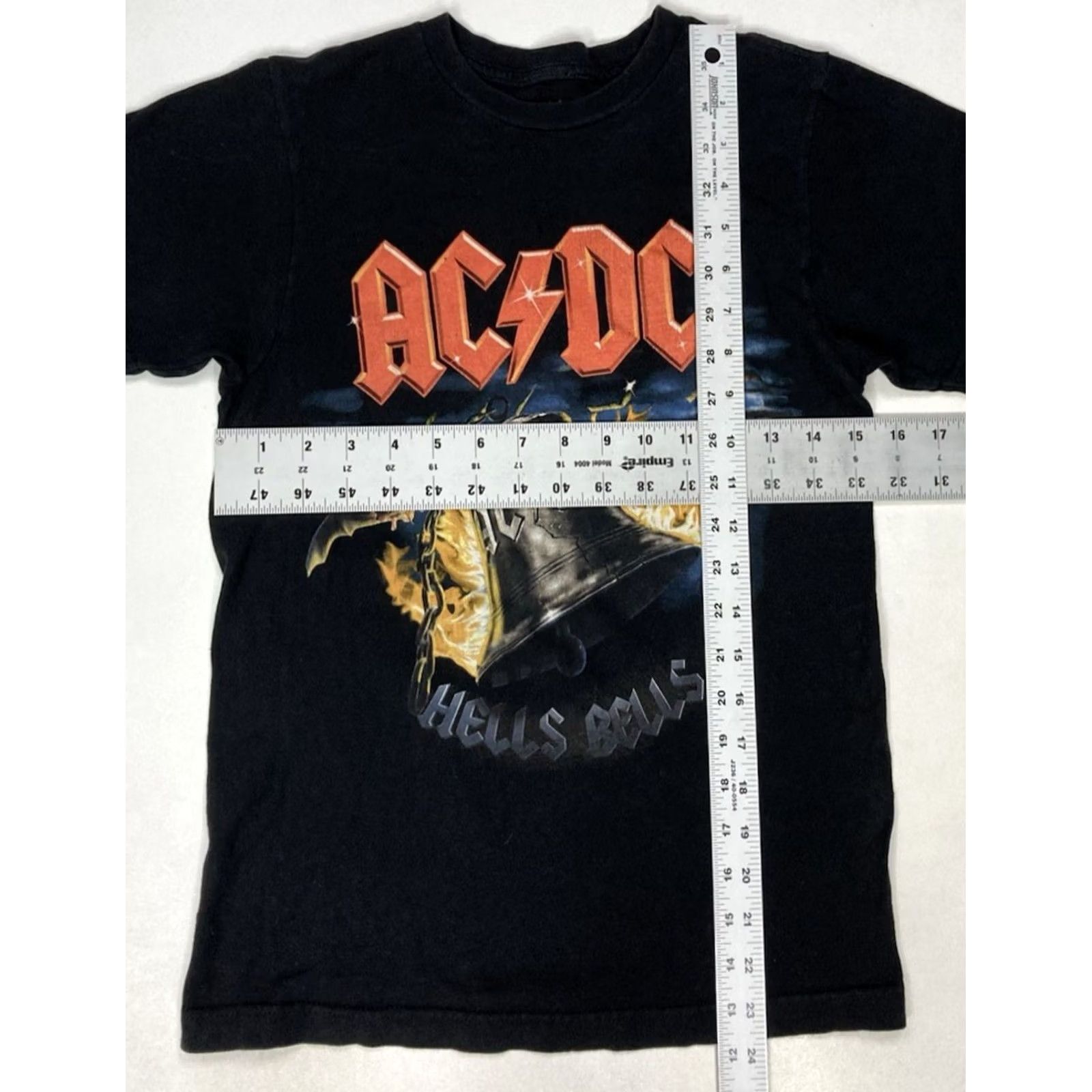 Bell AC/DC Hells Bells Graphic T-shirt Women XS Black Shirt | Music Rock Casual Short Sleeve Crew Neck Pullover着 Size XS / US 0-2 / IT 36-38 - 6 Thumbnail