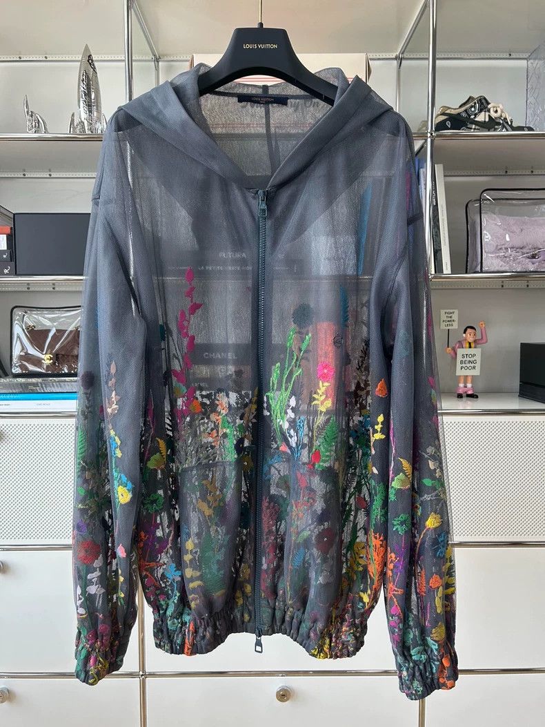 Louis Vuitton Louis Vuitton Floral embroidered beekeeping grey mesh 2-wa Size US M / EU 48-50 / 2 - 2 Thumbnail
