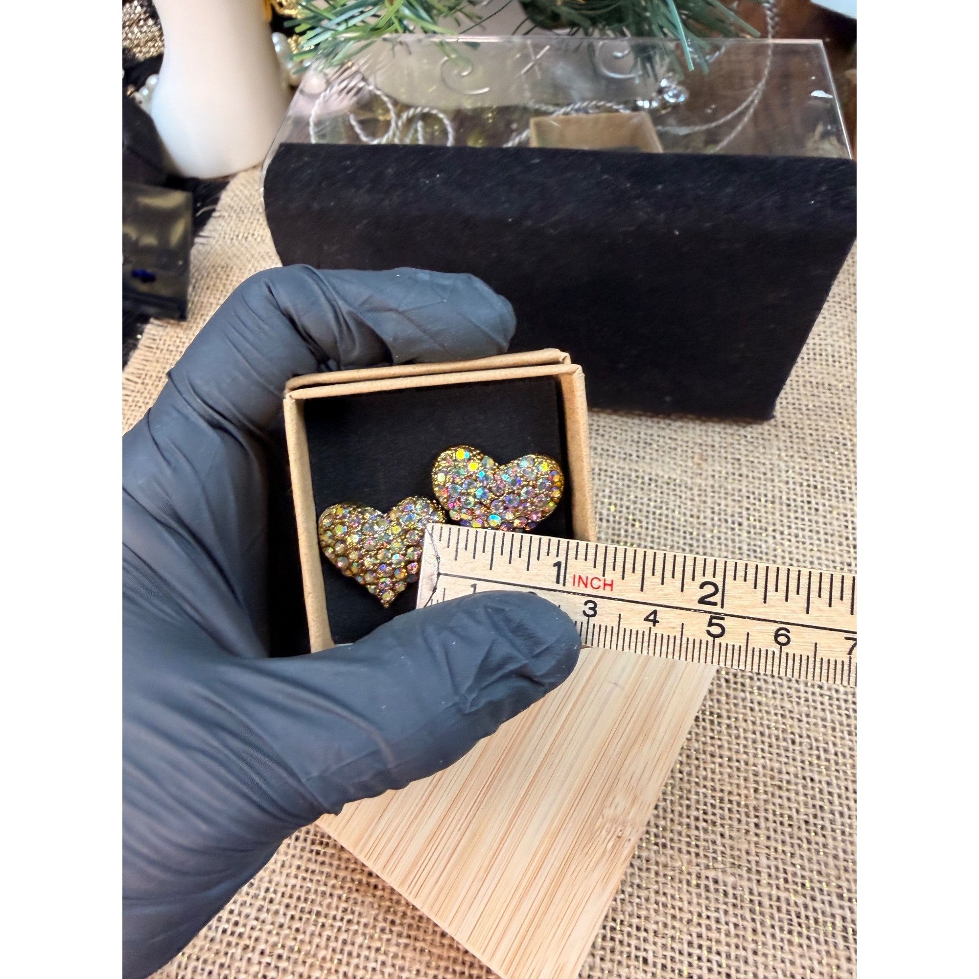Other Gold-Tone Heart-Shaped Rhinestone Earrings With Stud Backing Size ONE SIZE - 3 Thumbnail