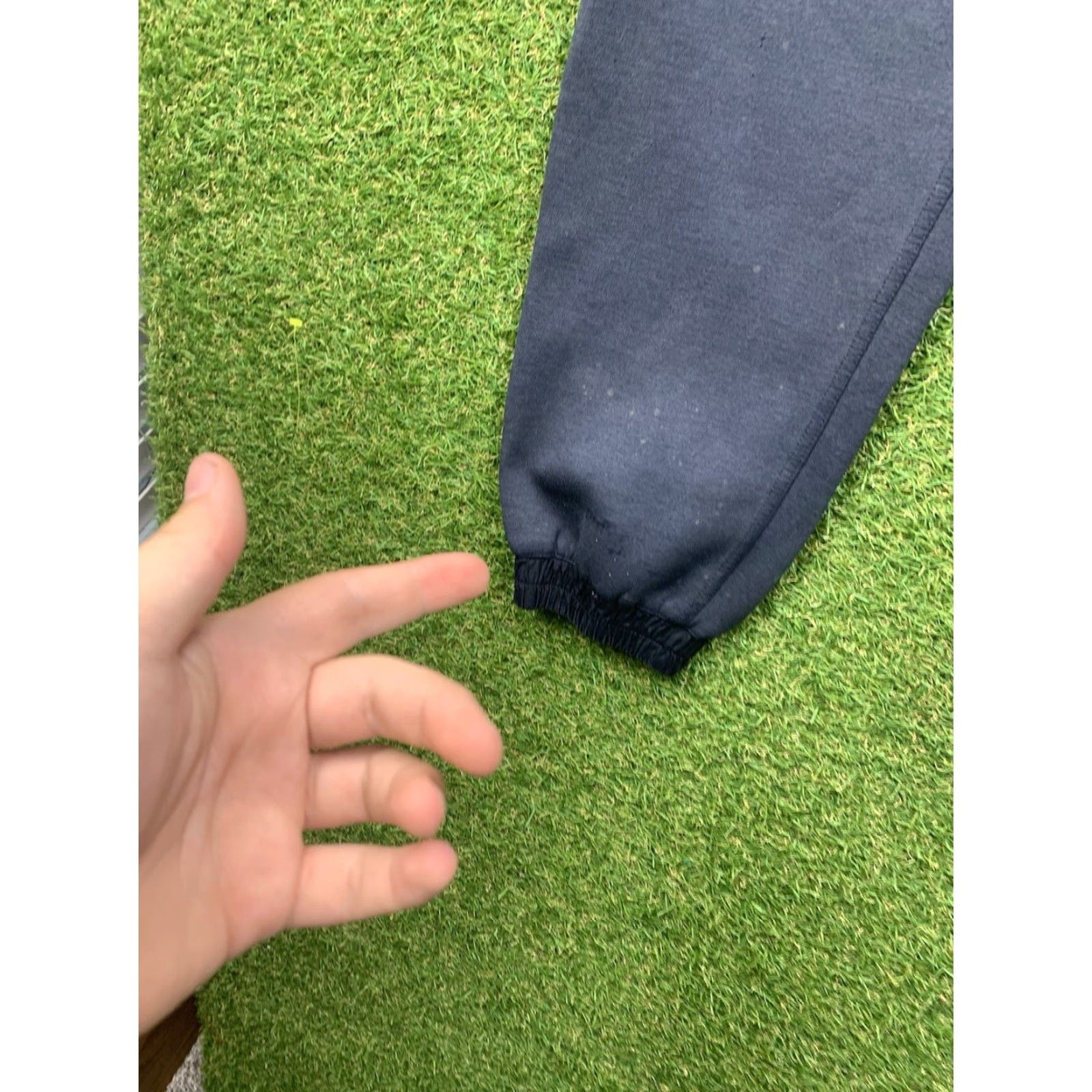 Vintage Publish Mens Sweatpants 38 Grey Workout Sweatpants Heavyweight Gym Joggers Pants 2000s Y2K Size US 38 / EU 54 - 2 Thumbnail