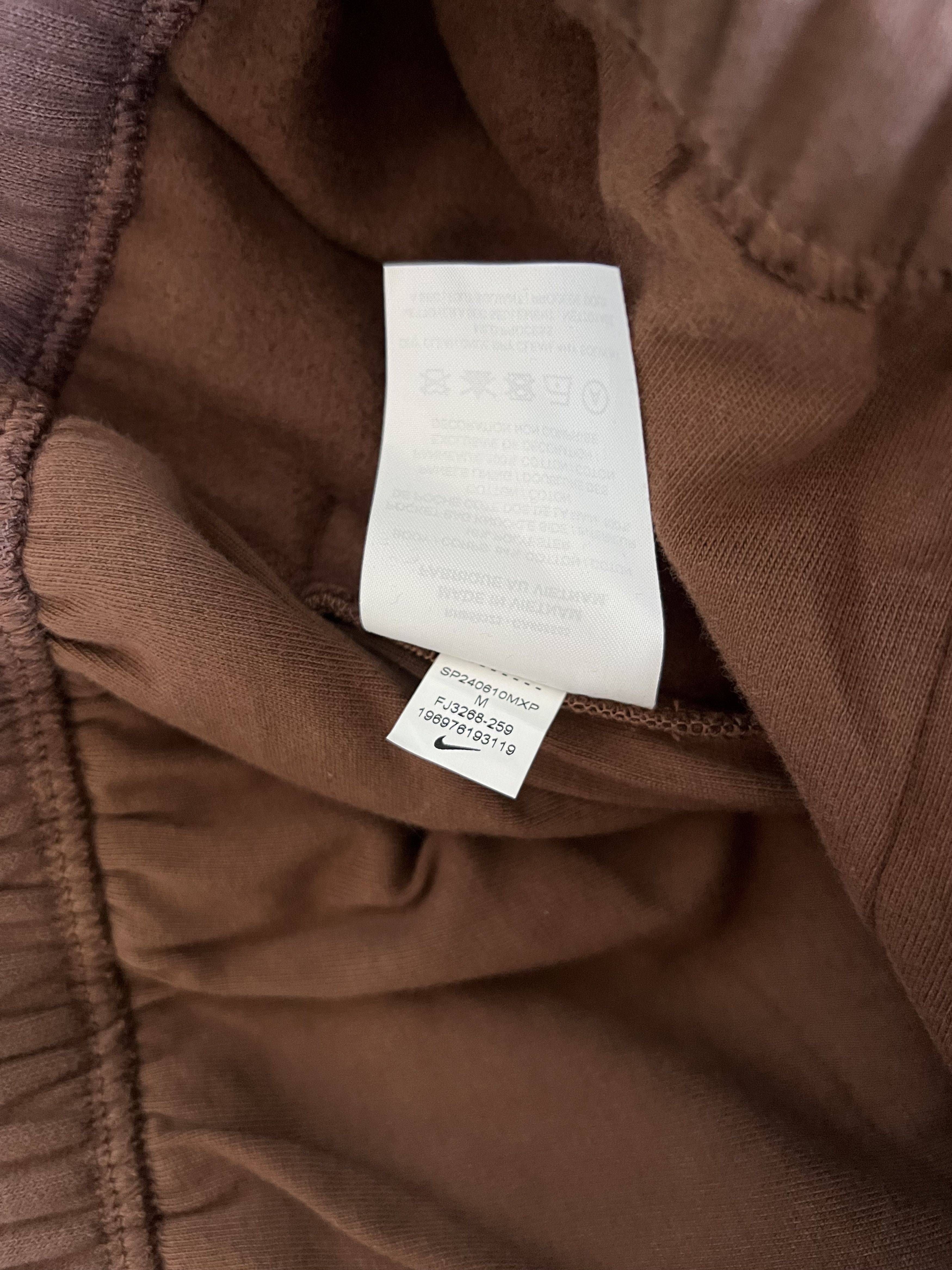 Jacquemus × Nike Jacquemus Nike Le Swoosh Jogging Sweatpants in Brown Size US 32 / EU 48 - 9 Thumbnail