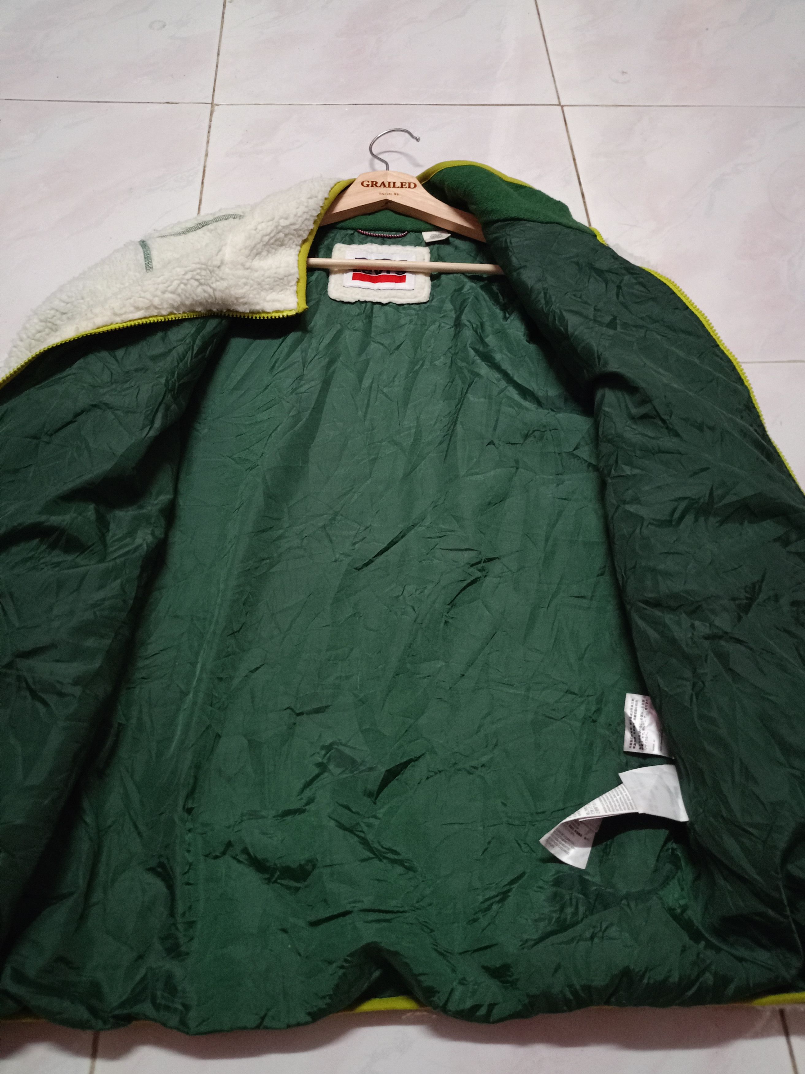Levi's × Vintage Fleece vintage Levi's 2001 X accept offer Size US M / EU 48-50 / 2 - 6 Thumbnail