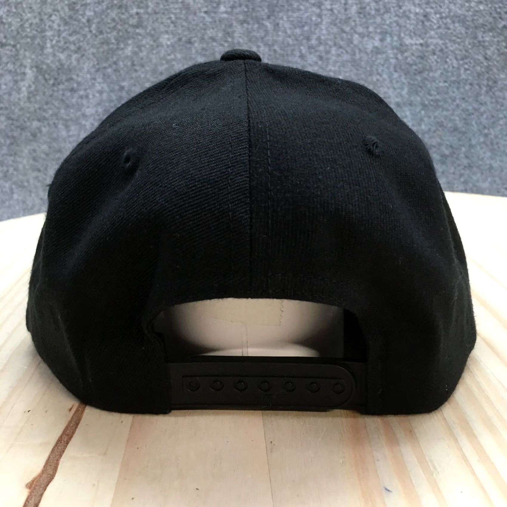 Vintage Fusser Rainbow Snapback Cap Hat Mens One Size Black Adjustable Flat Brim Yupoong Size ONE SIZE - 6 Thumbnail